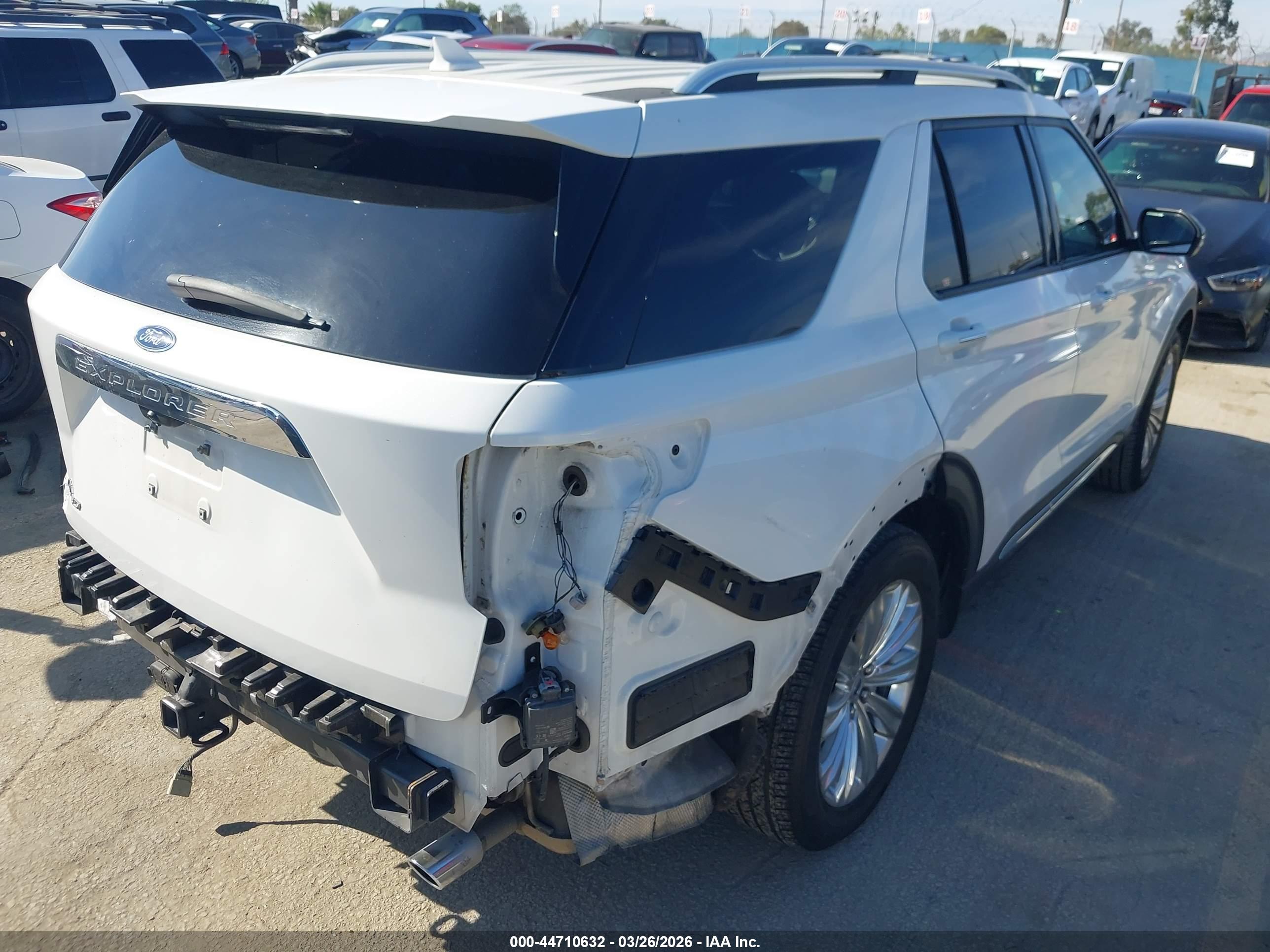 FORD EXPLORER image 4