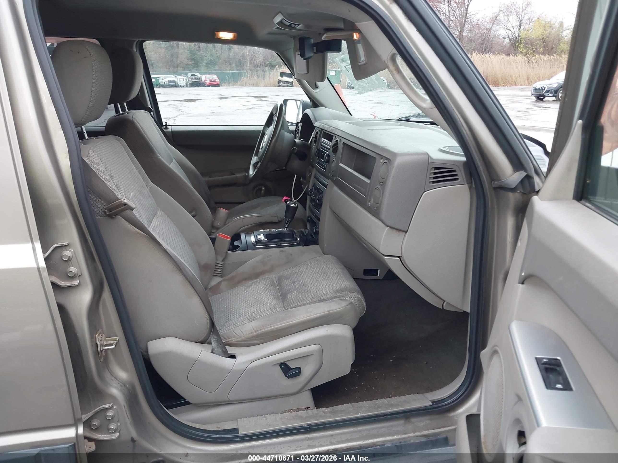JEEP COMMANDER image 5