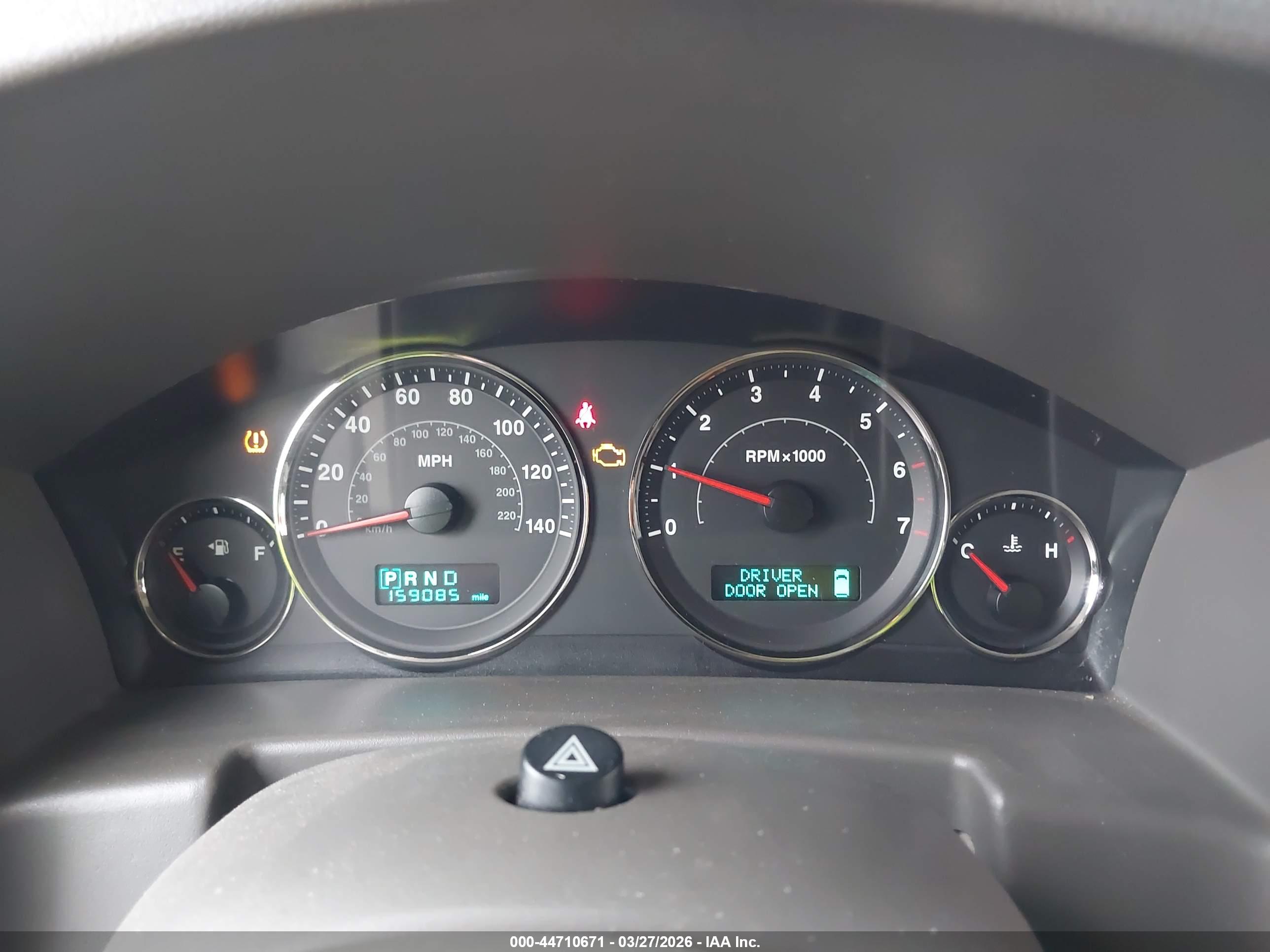 JEEP COMMANDER image 7