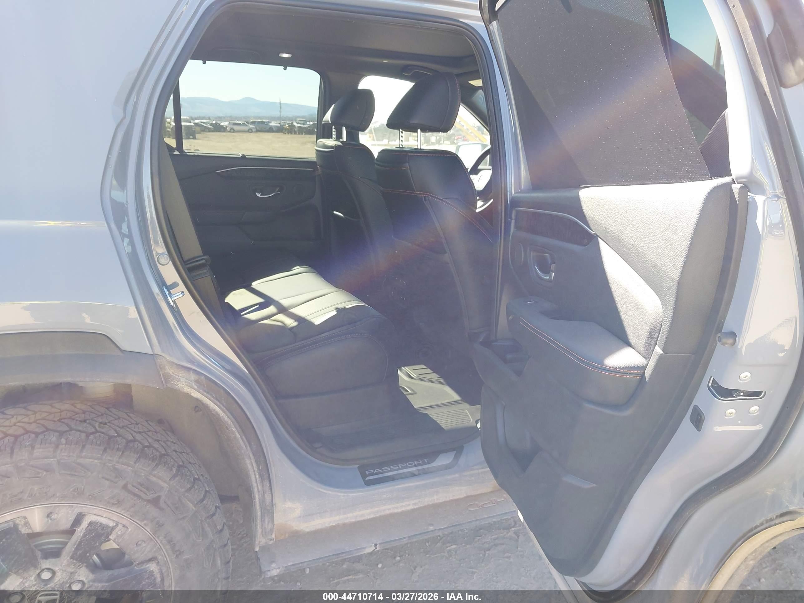 HONDA PASSPORT image 8
