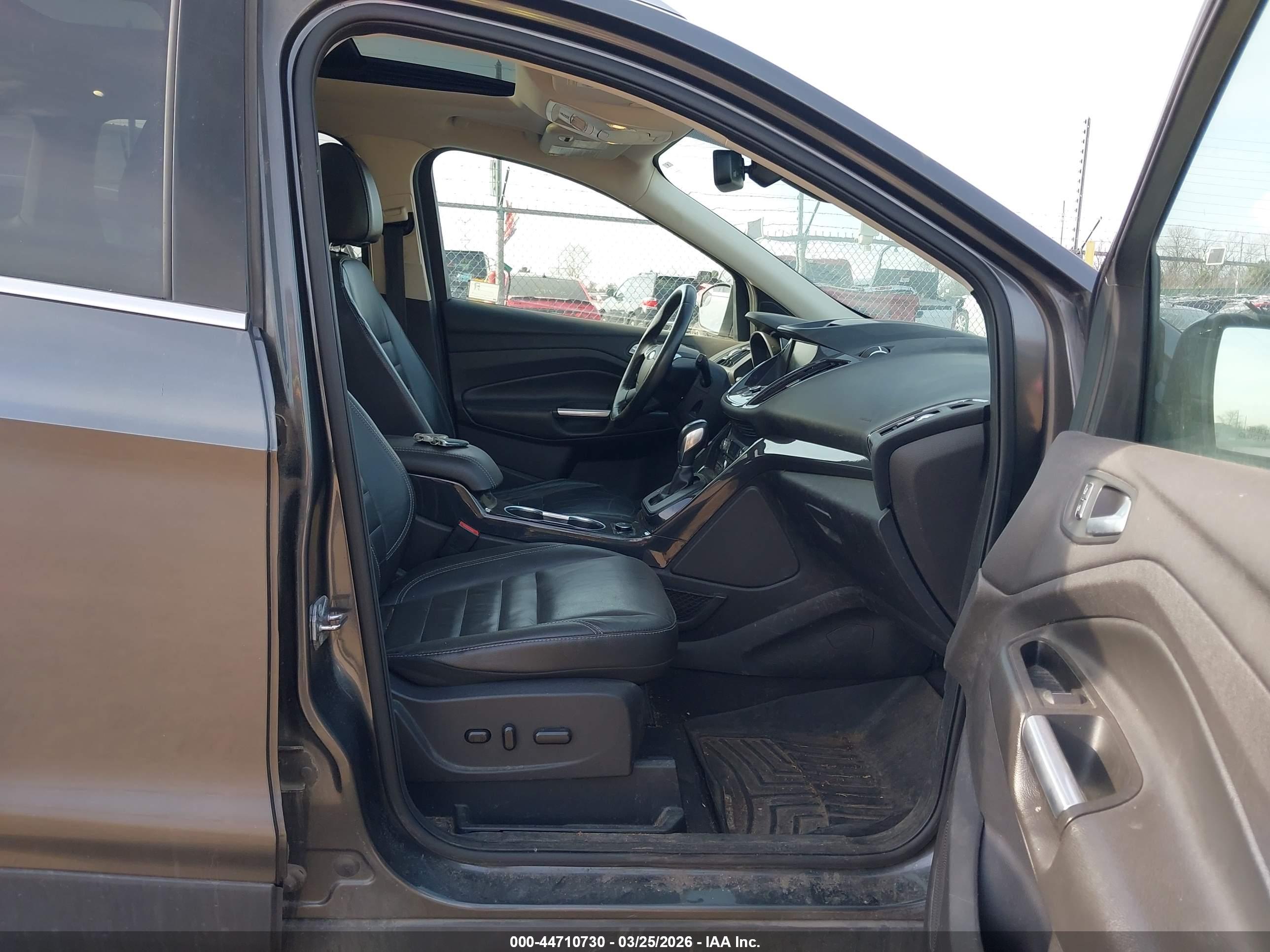 FORD ESCAPE image 5