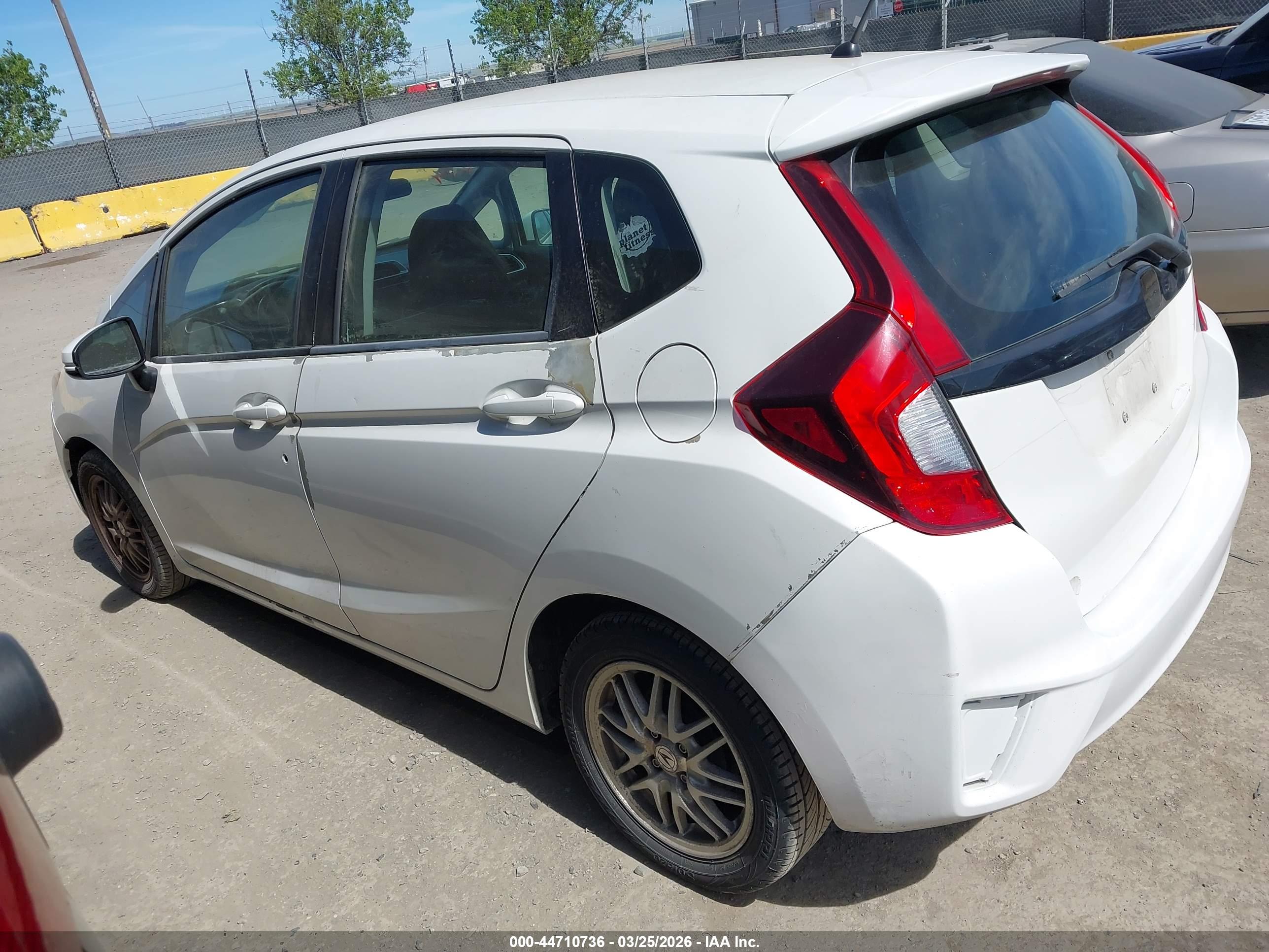 HONDA FIT image 3