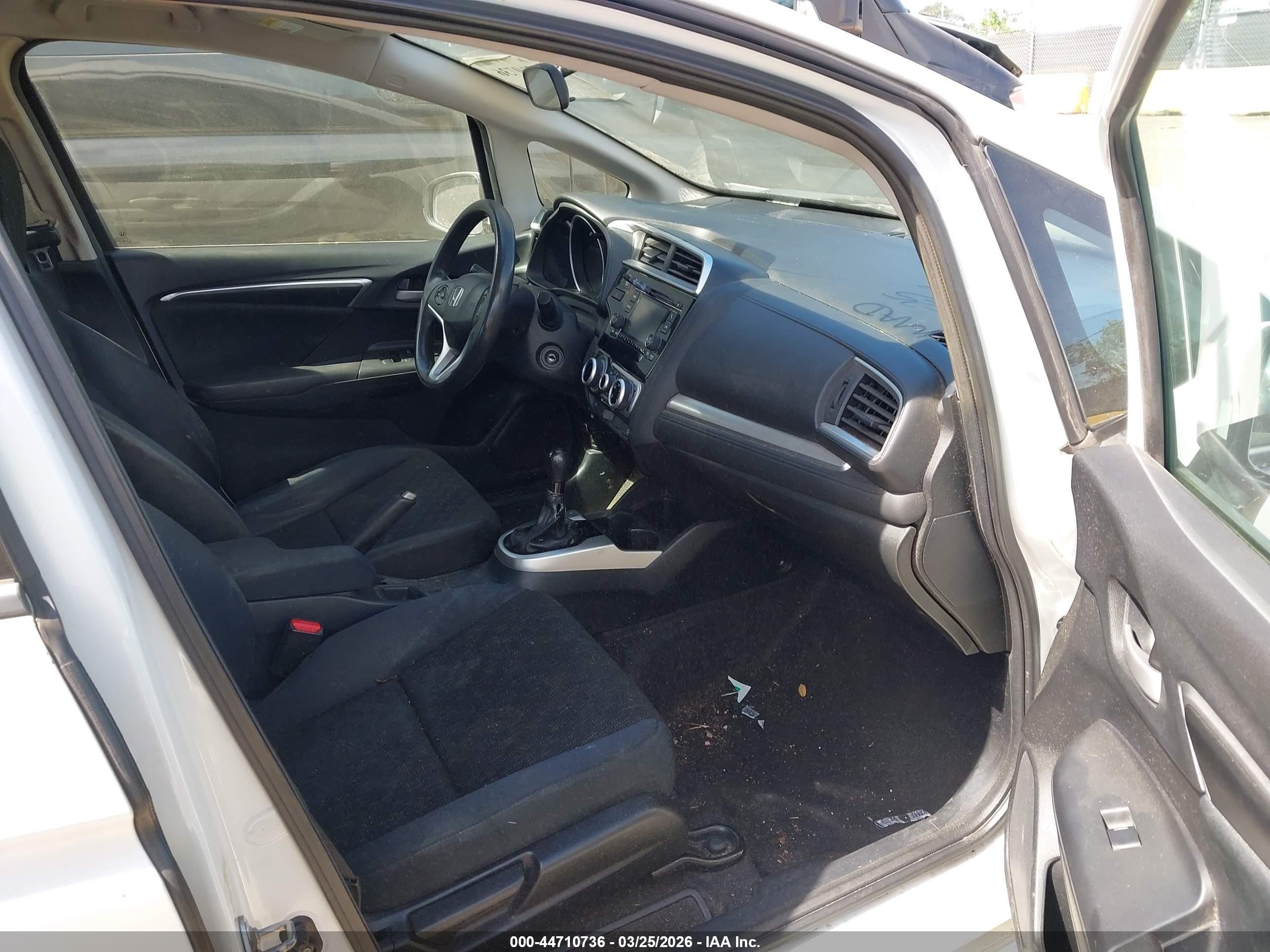 HONDA FIT image 5