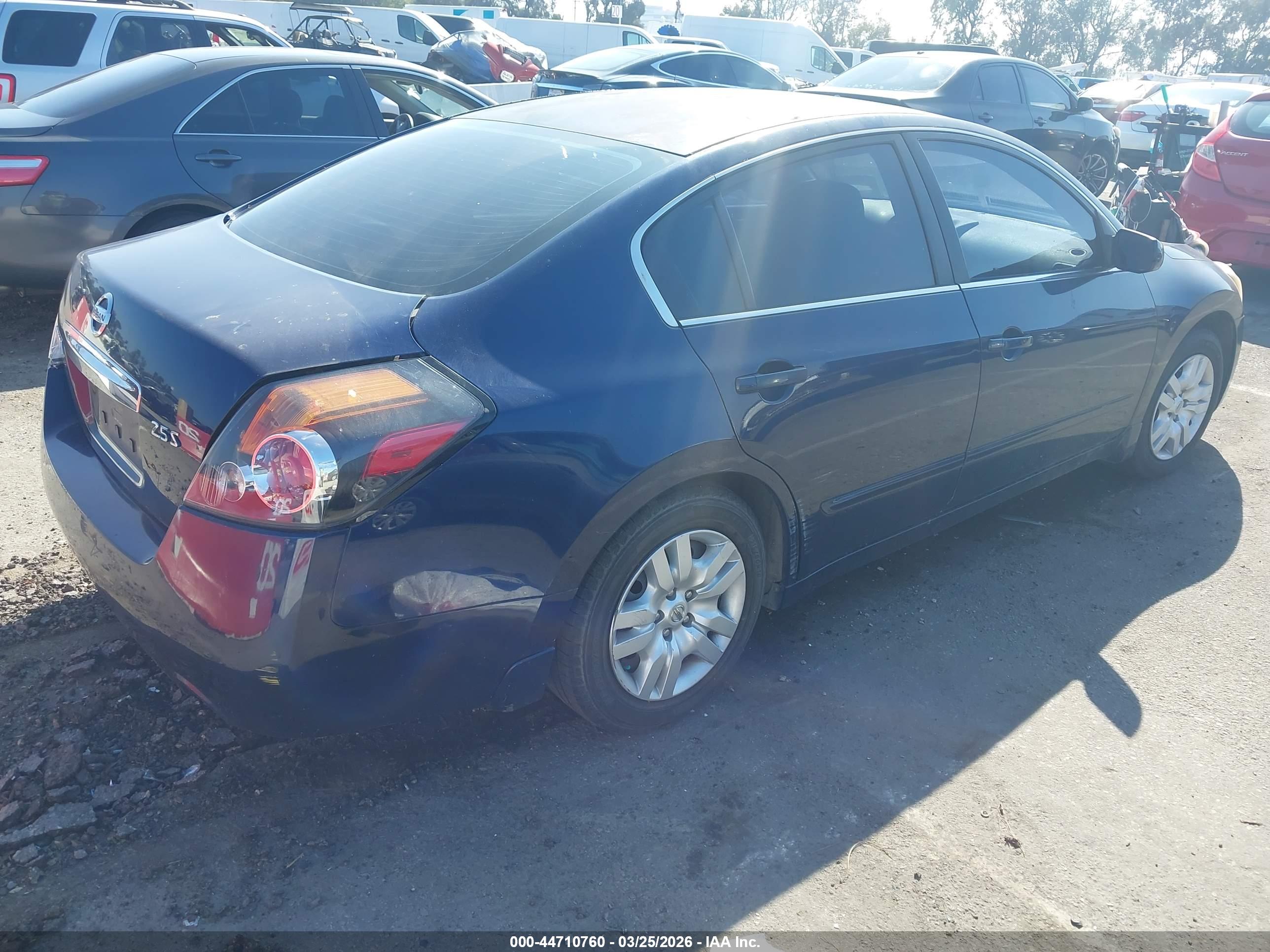 NISSAN ALTIMA image 4