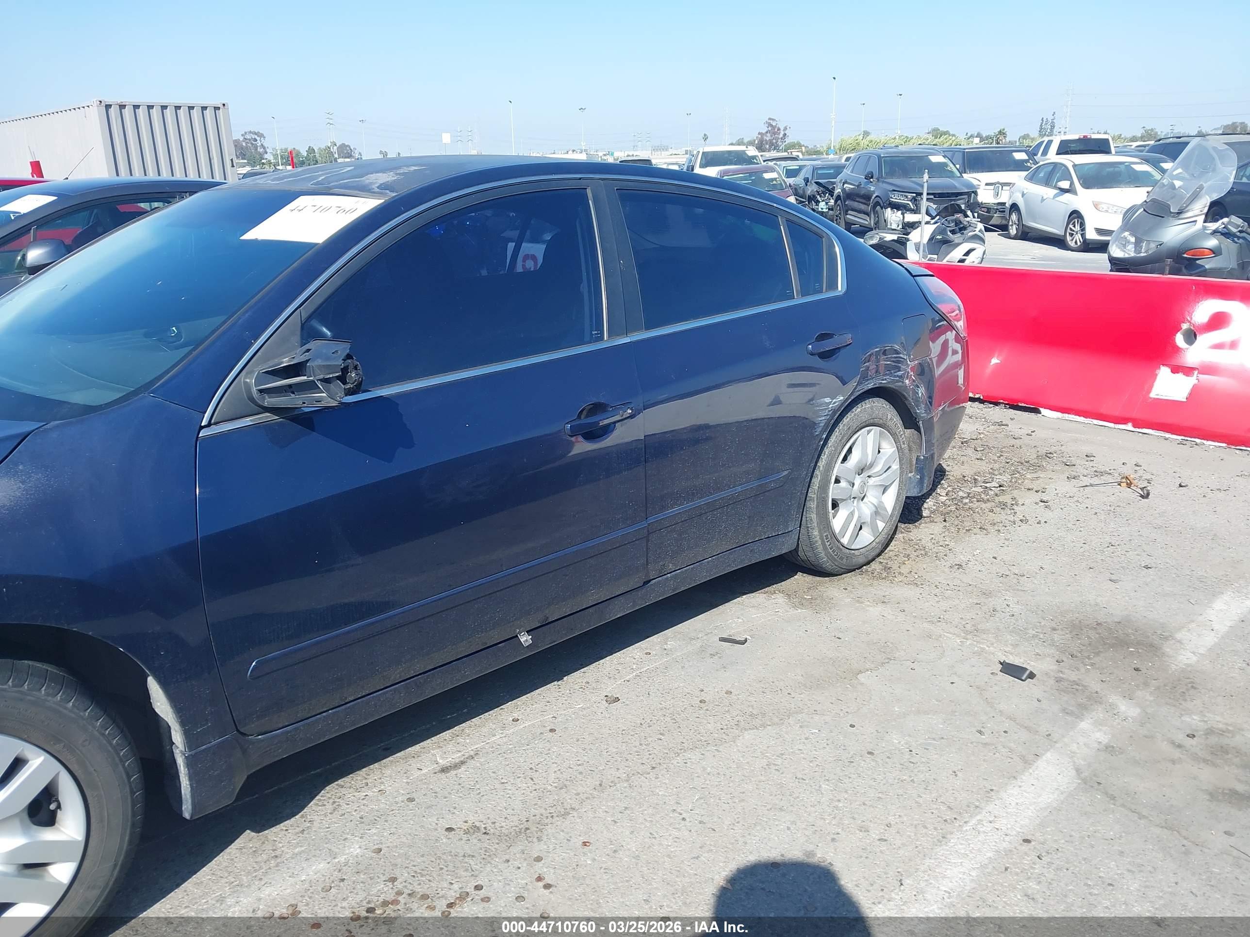 NISSAN ALTIMA image 6