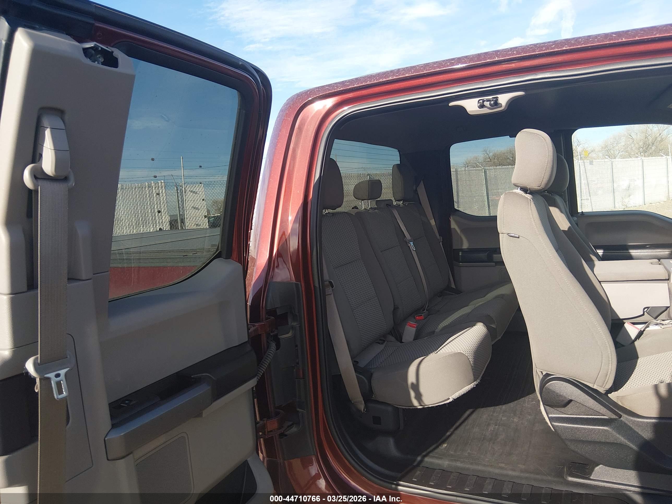 FORD F-150 image 8