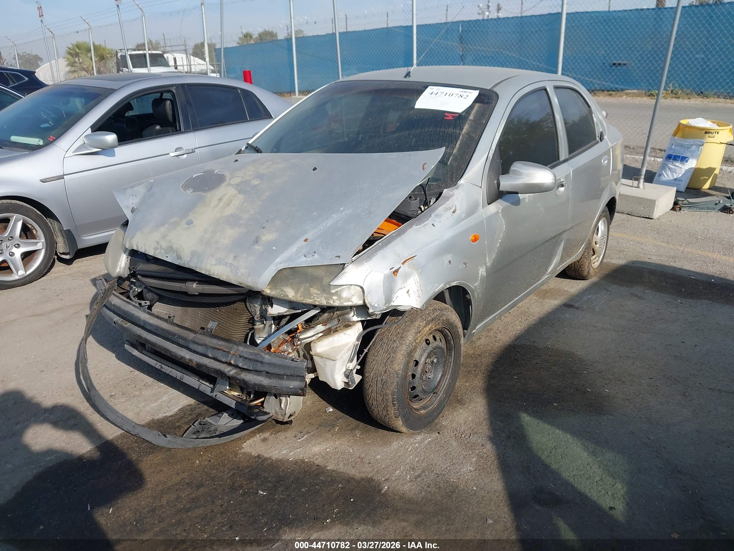 CHEVROLET AVEO image 2