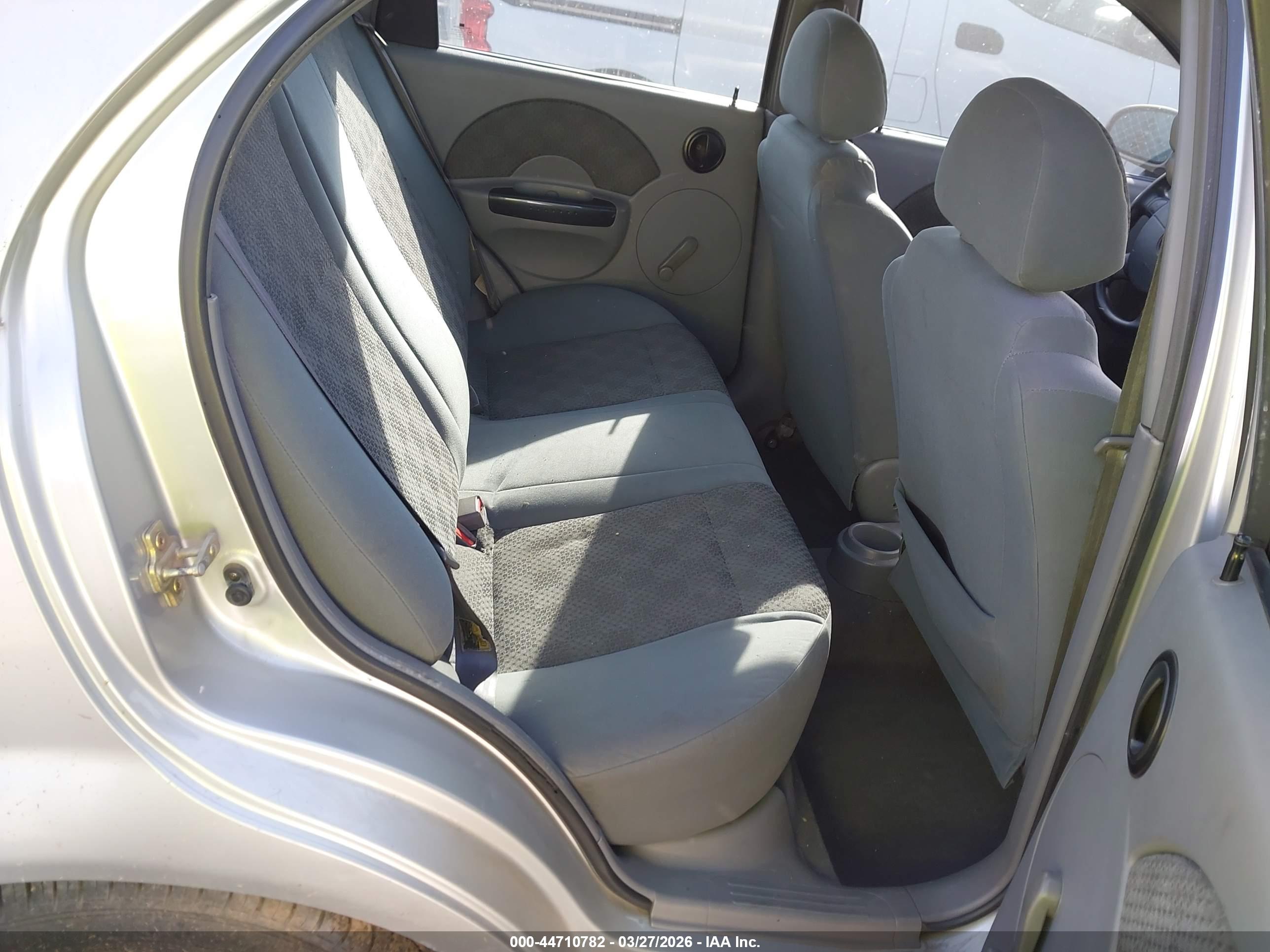 CHEVROLET AVEO image 8