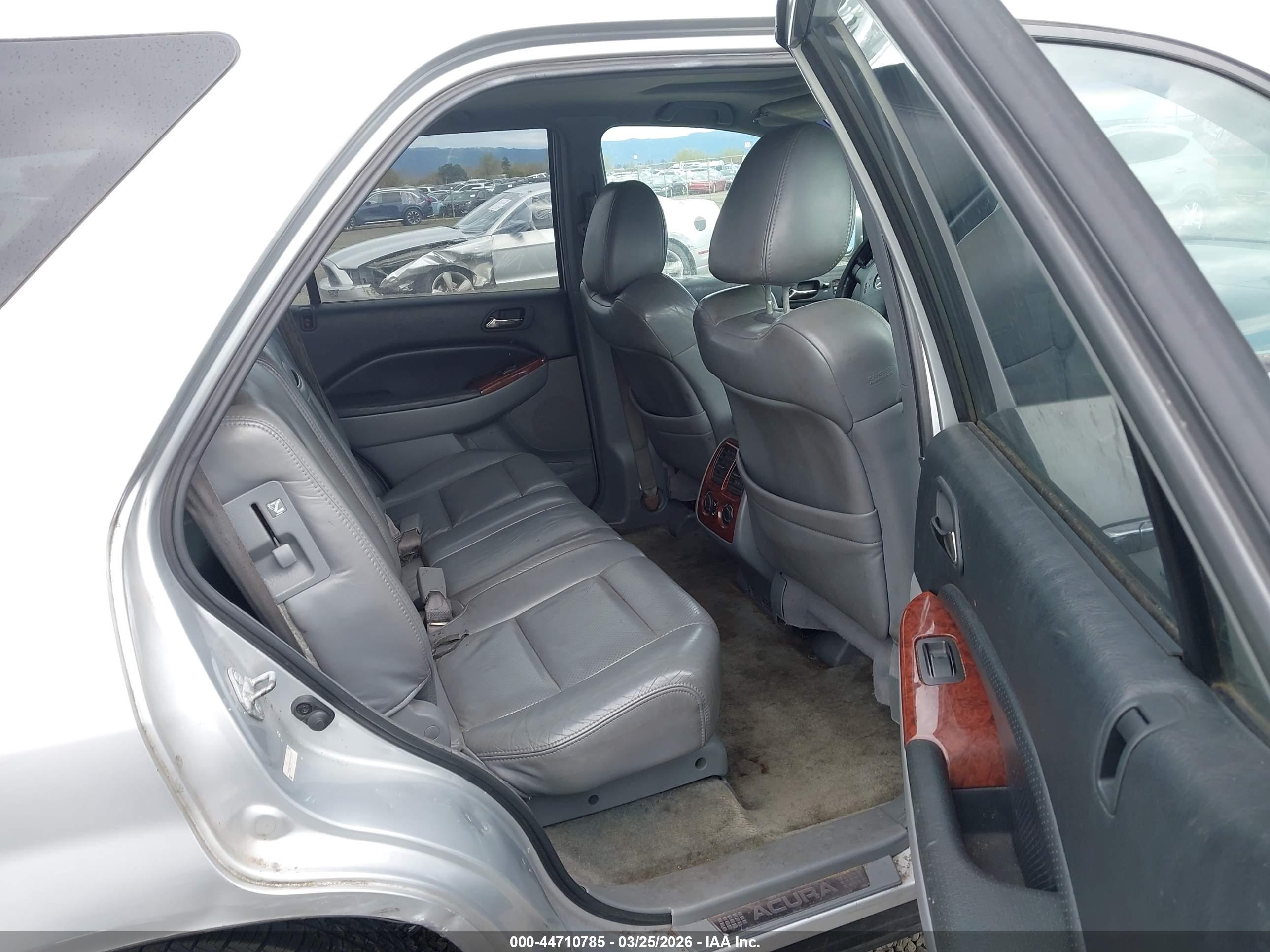 ACURA MDX image 8