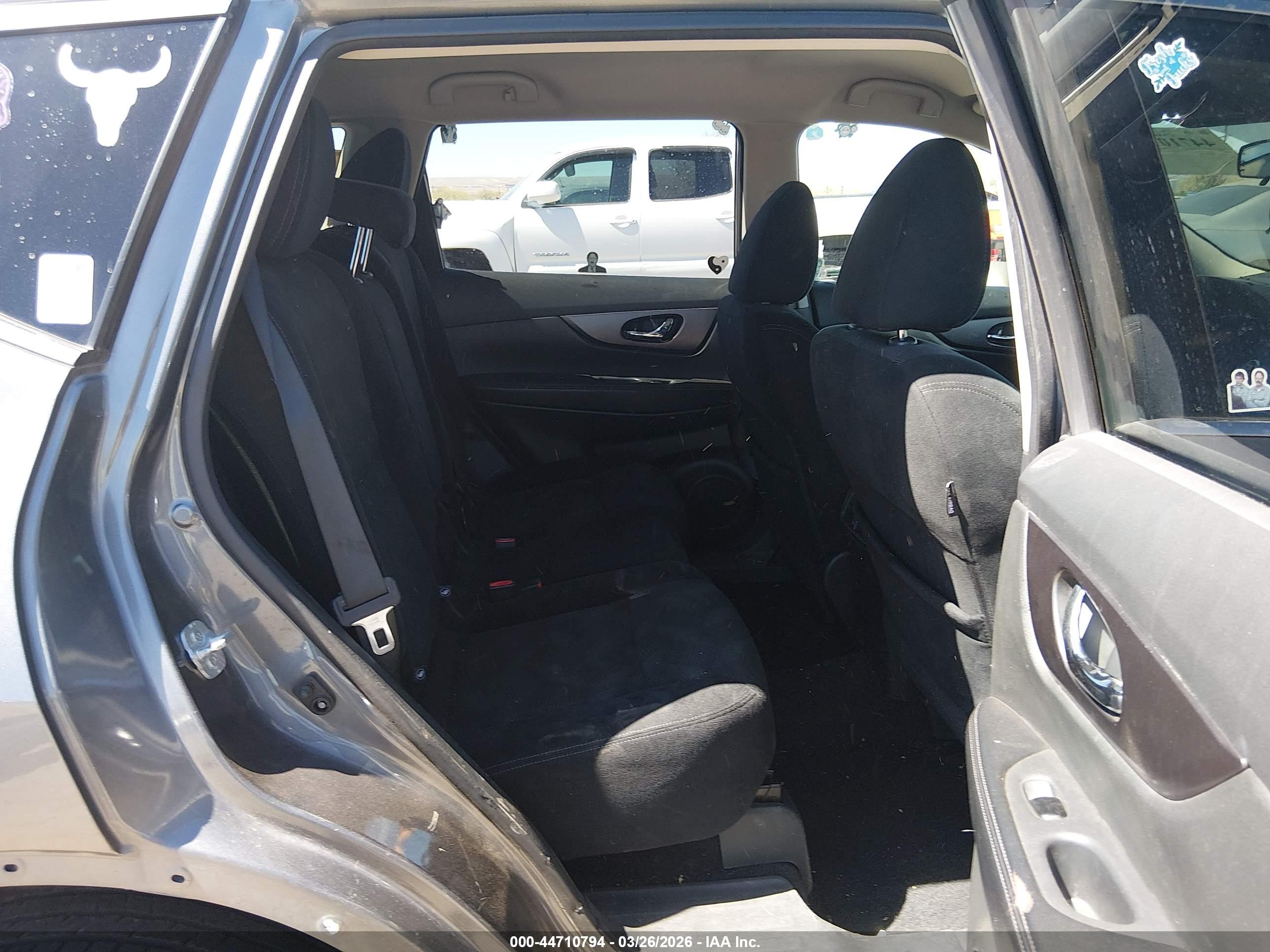 NISSAN ROGUE image 8