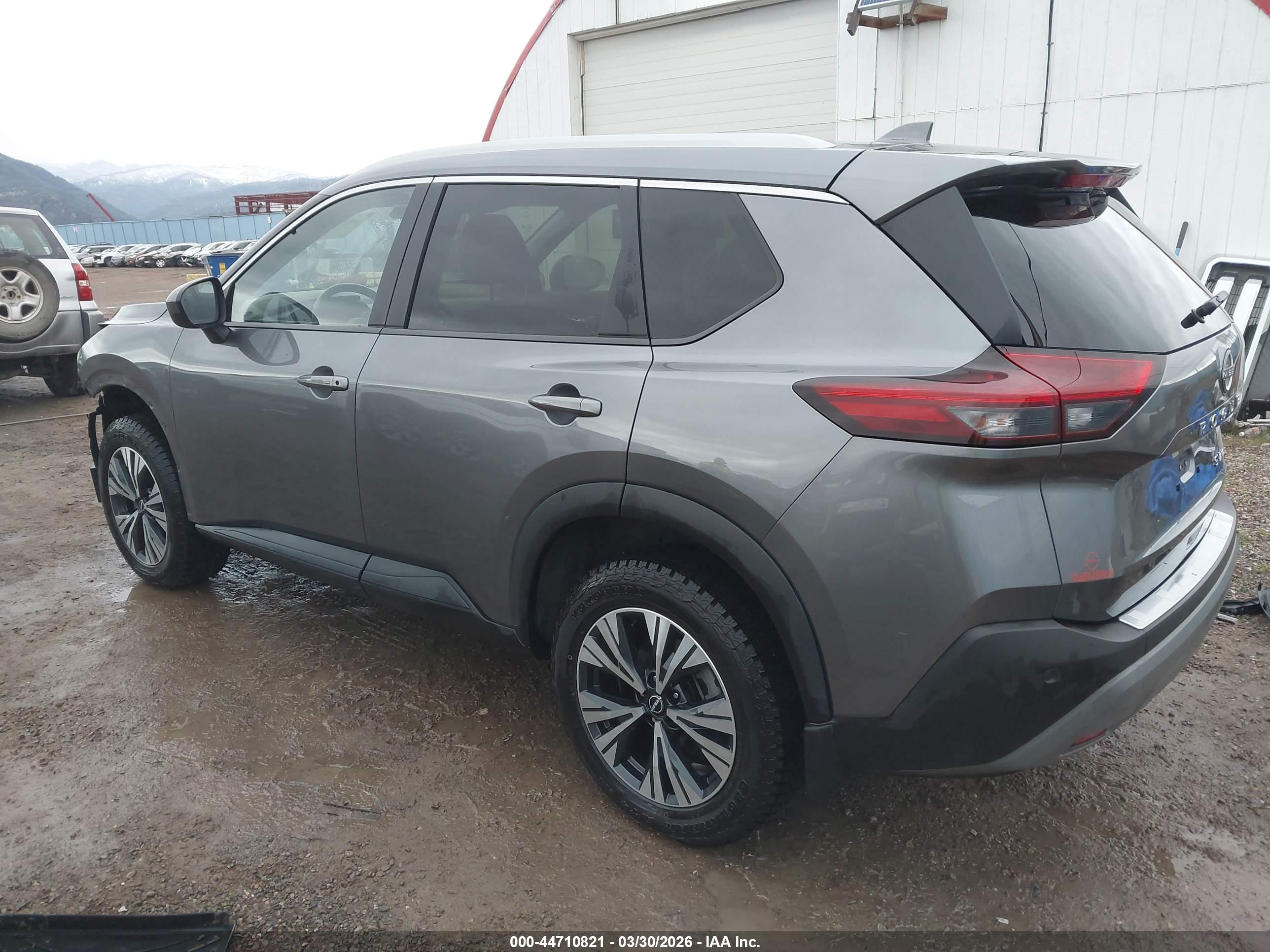 NISSAN ROGUE image 3