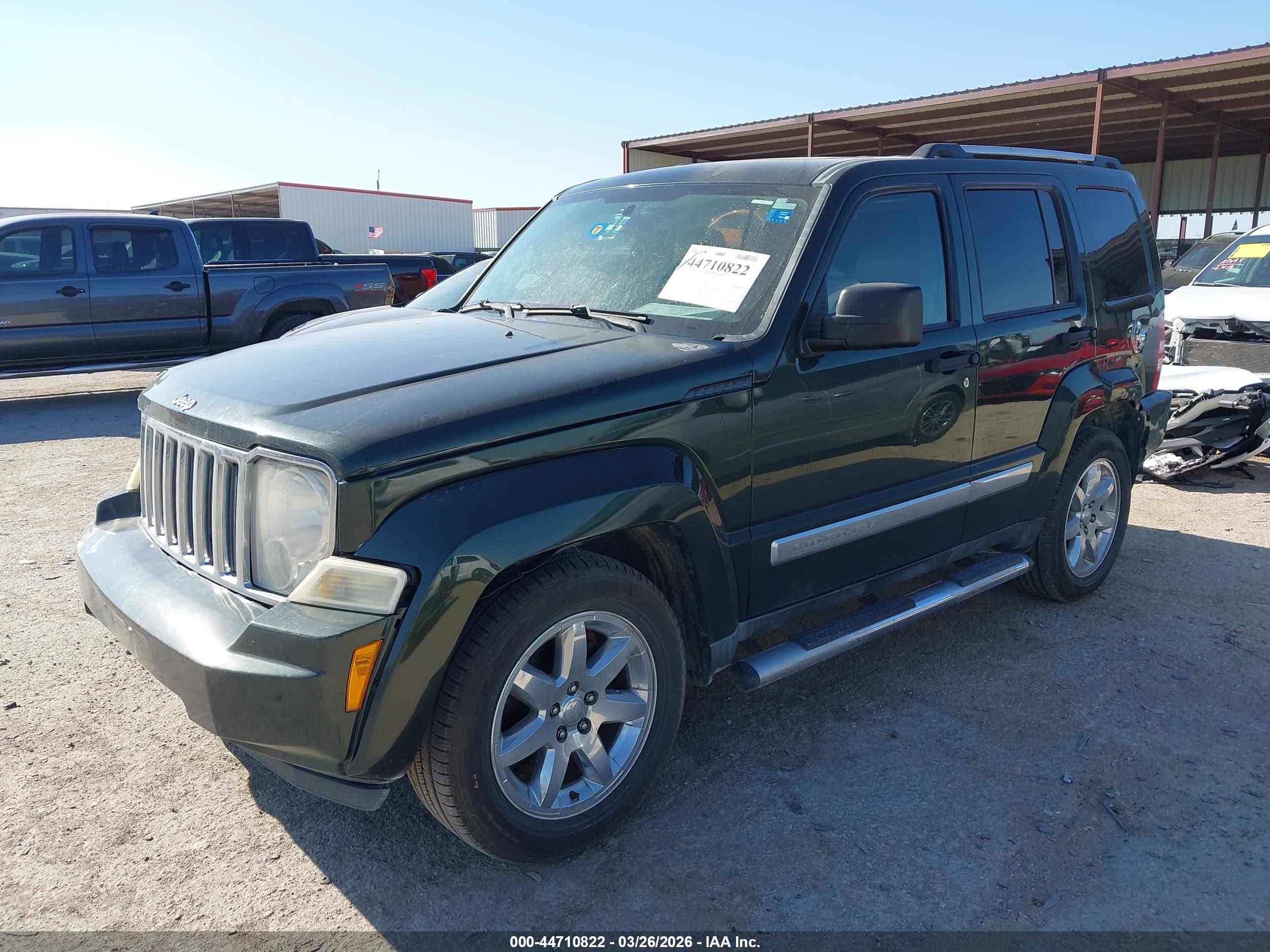 JEEP LIBERTY image 2