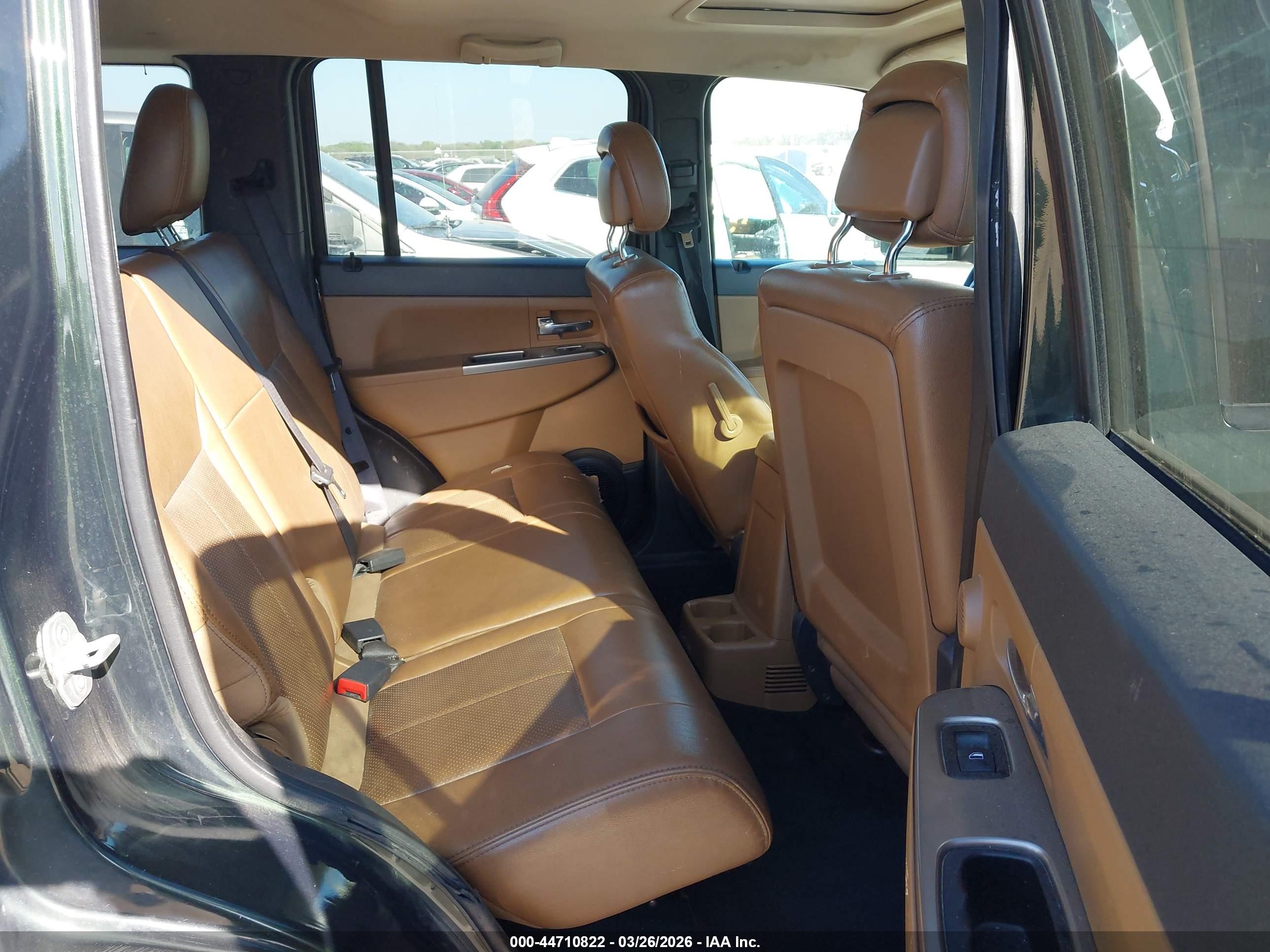 JEEP LIBERTY image 8