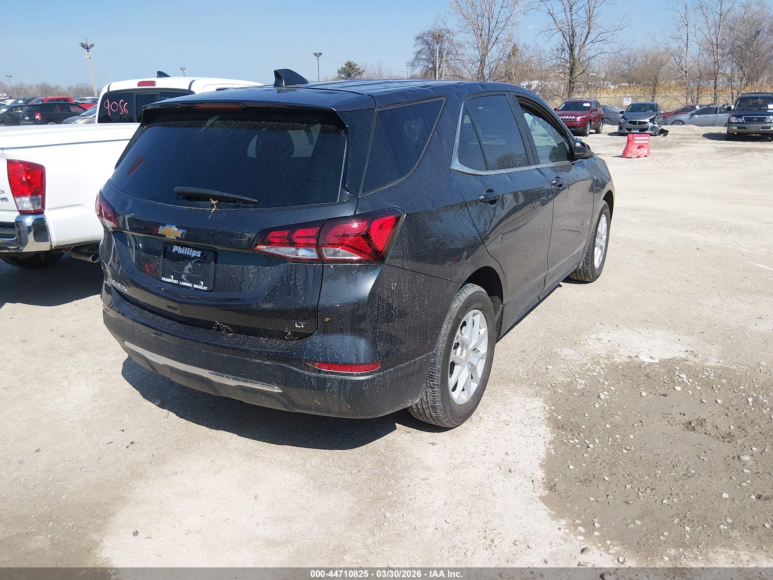 CHEVROLET EQUINOX image 4