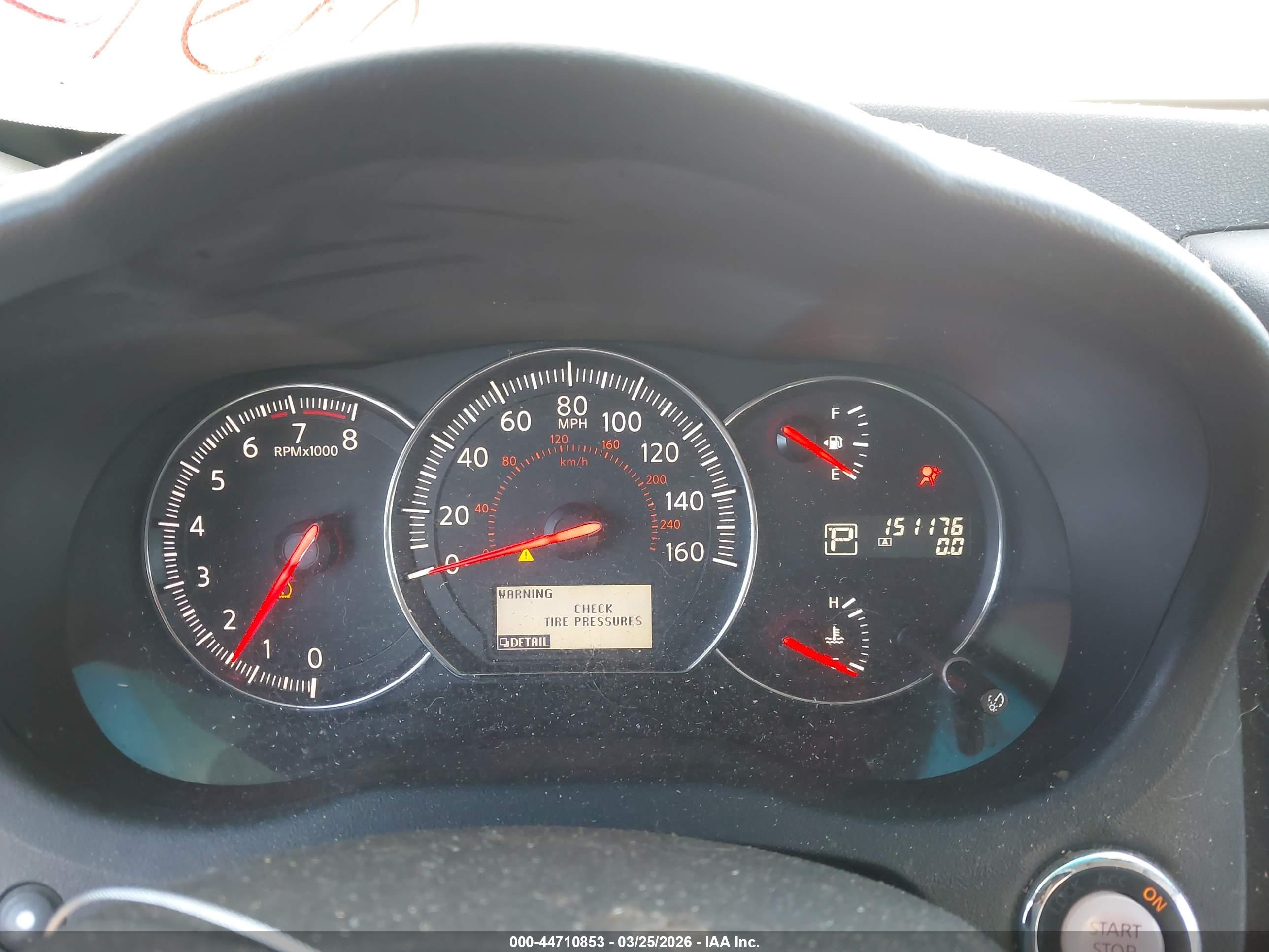 NISSAN MAXIMA image 7