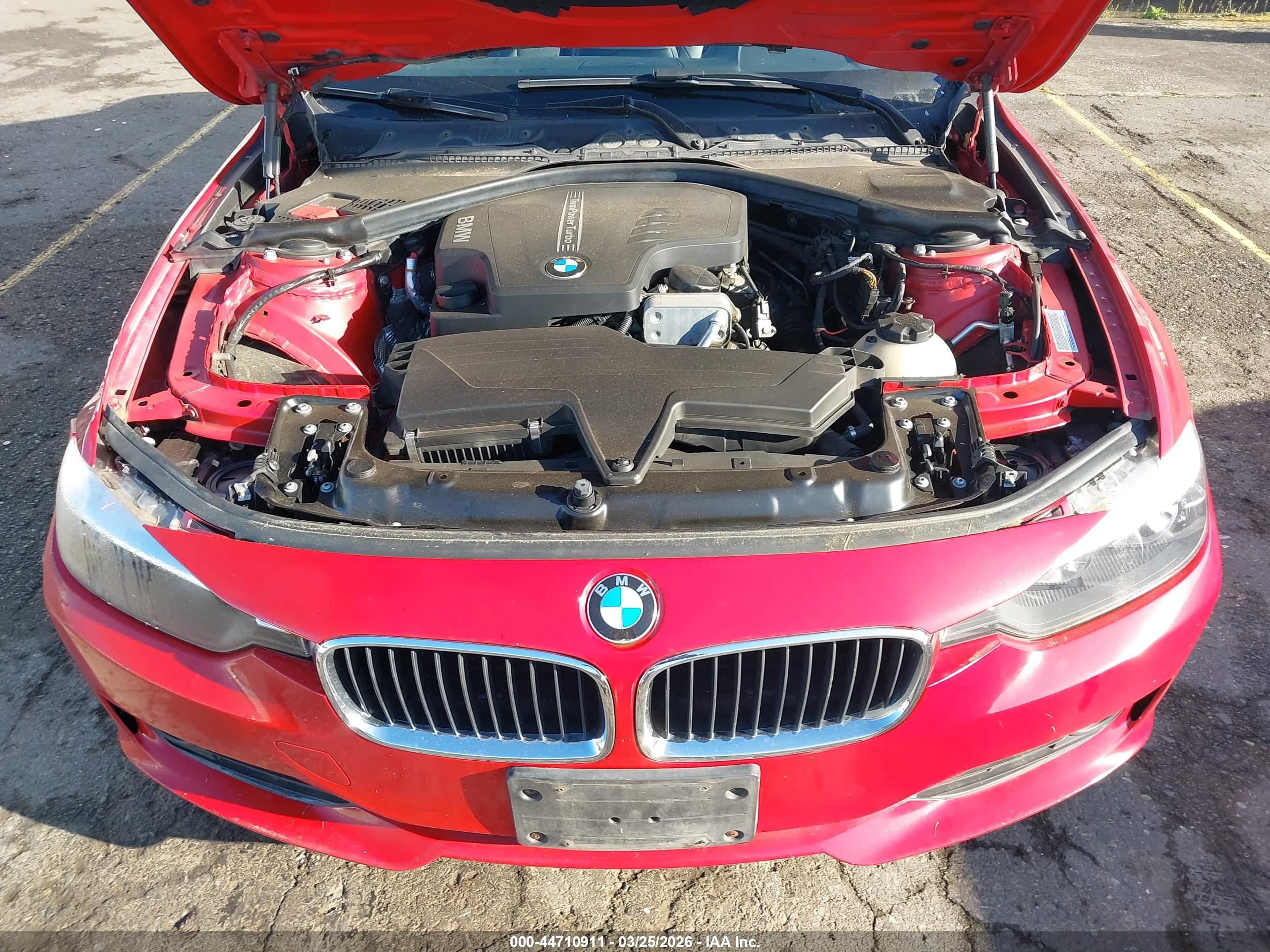 BMW 320I image 10
