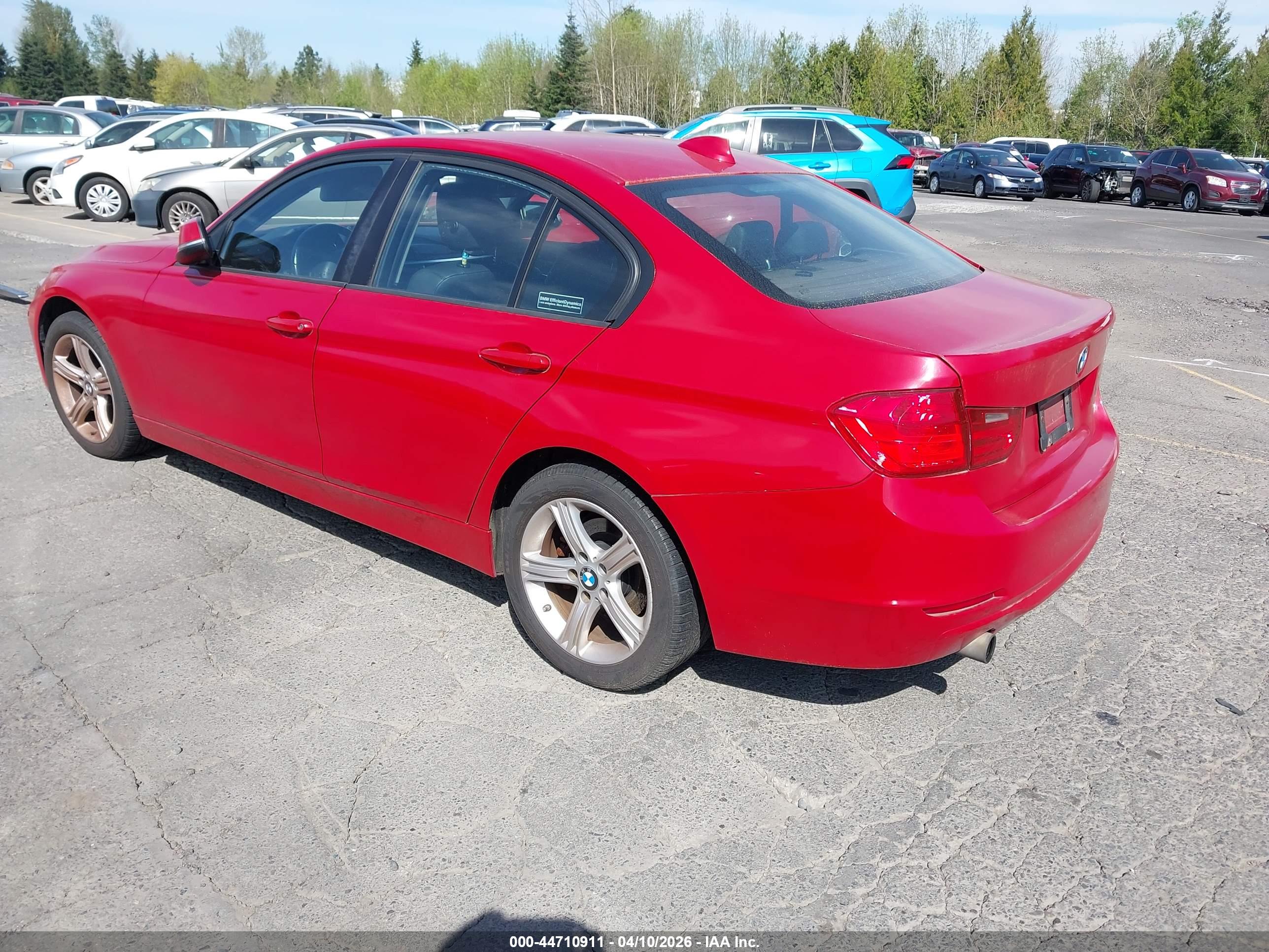 BMW 320I image 3