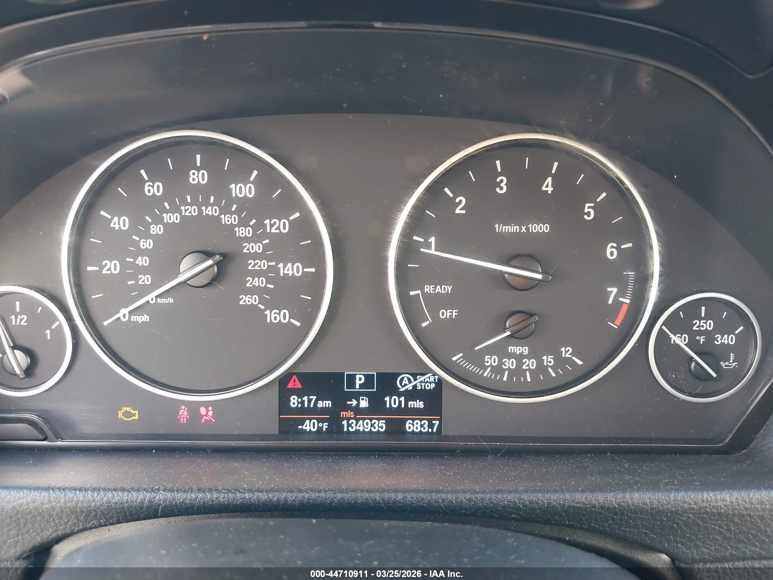 BMW 320I image 7