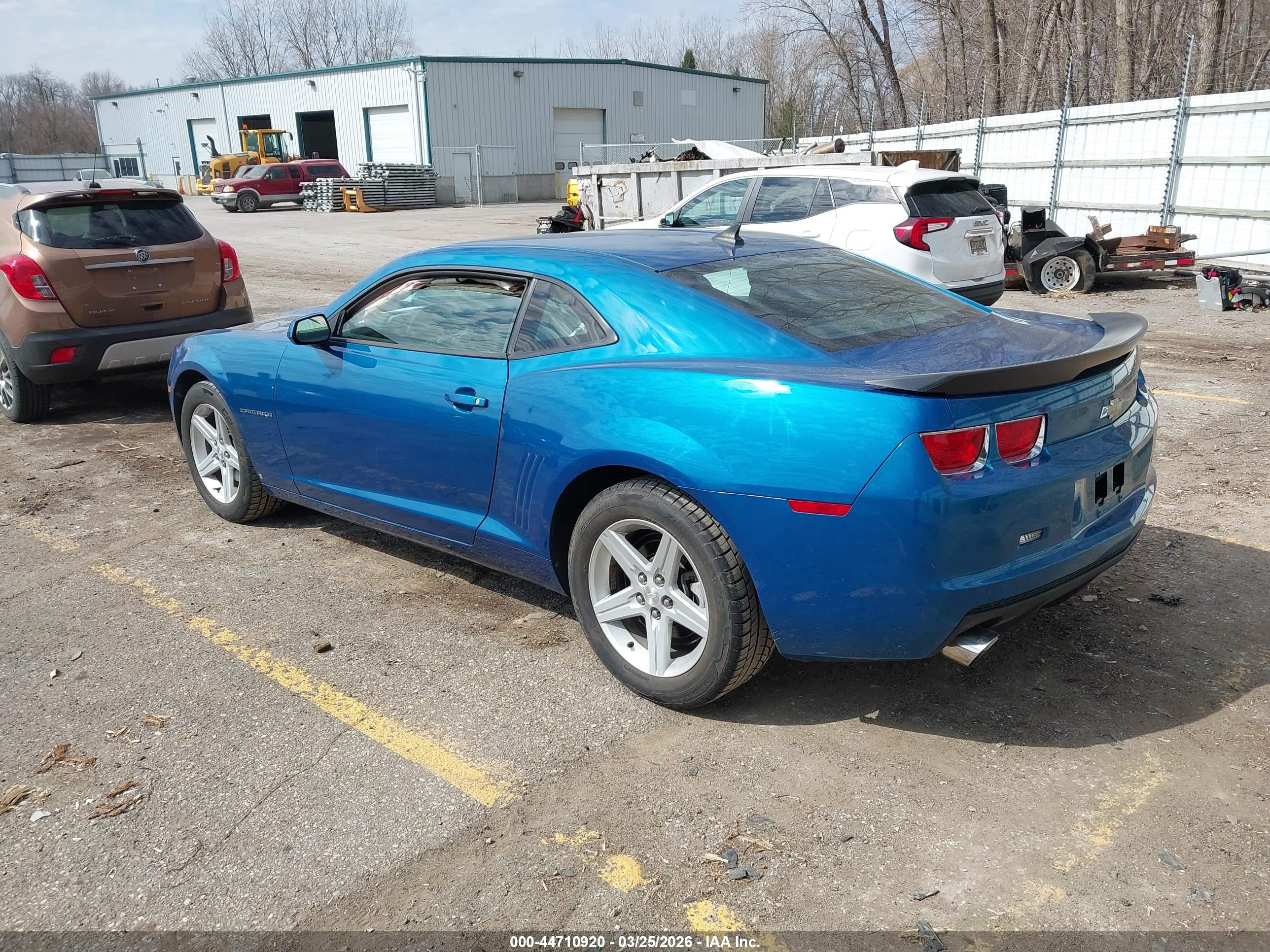 CHEVROLET CAMARO image 3
