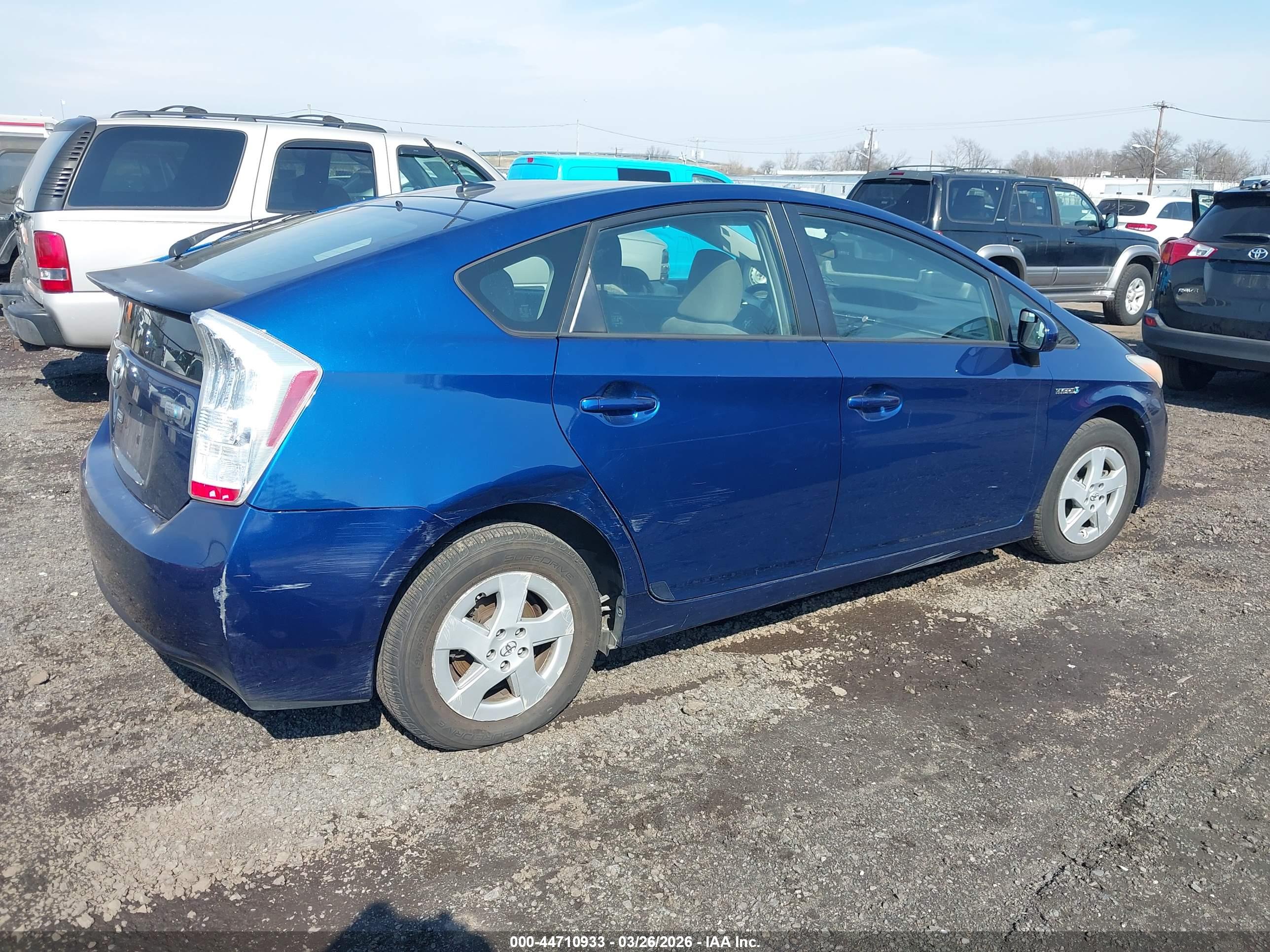 TOYOTA PRIUS image 4