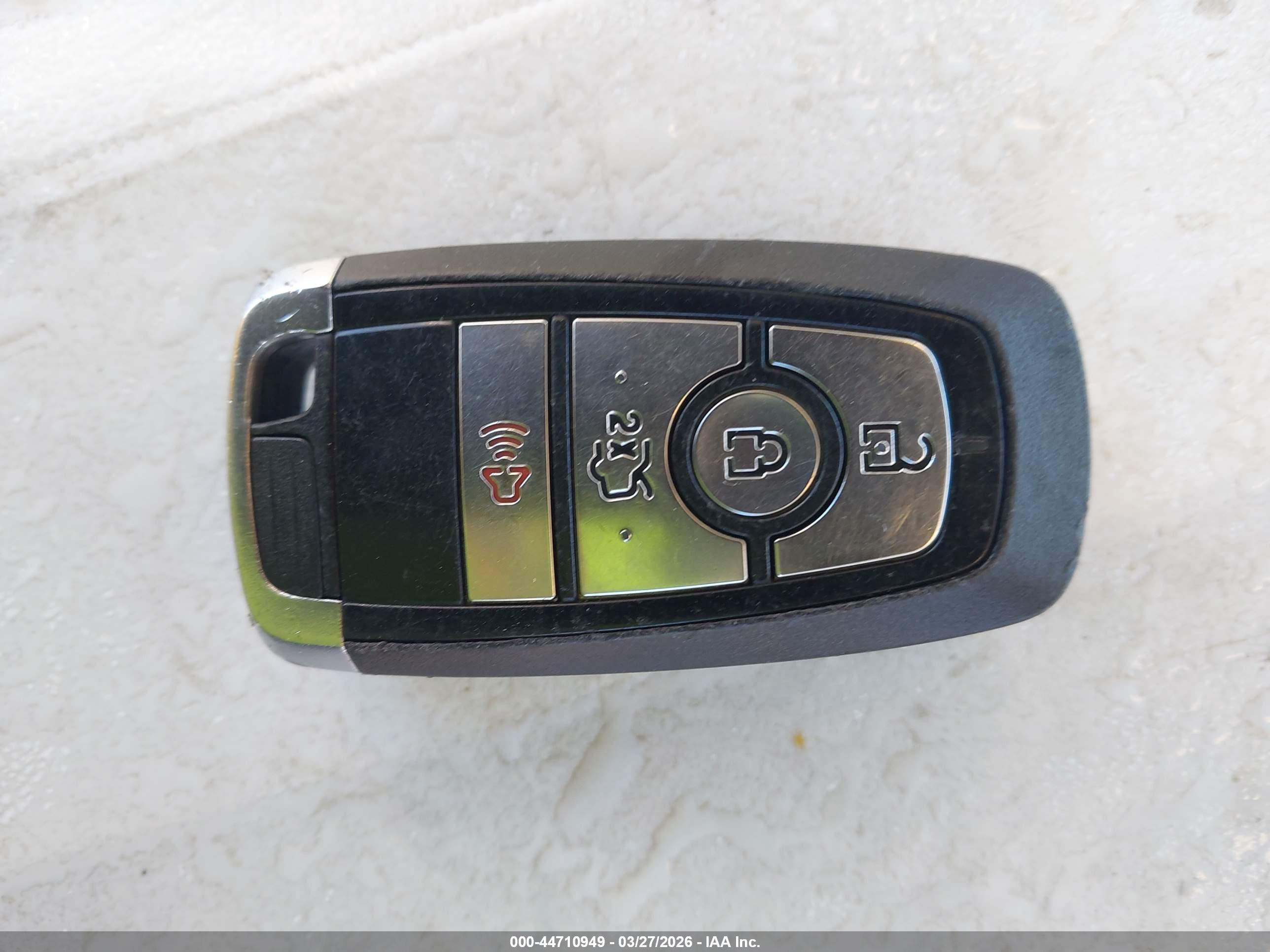 FORD FUSION image 11