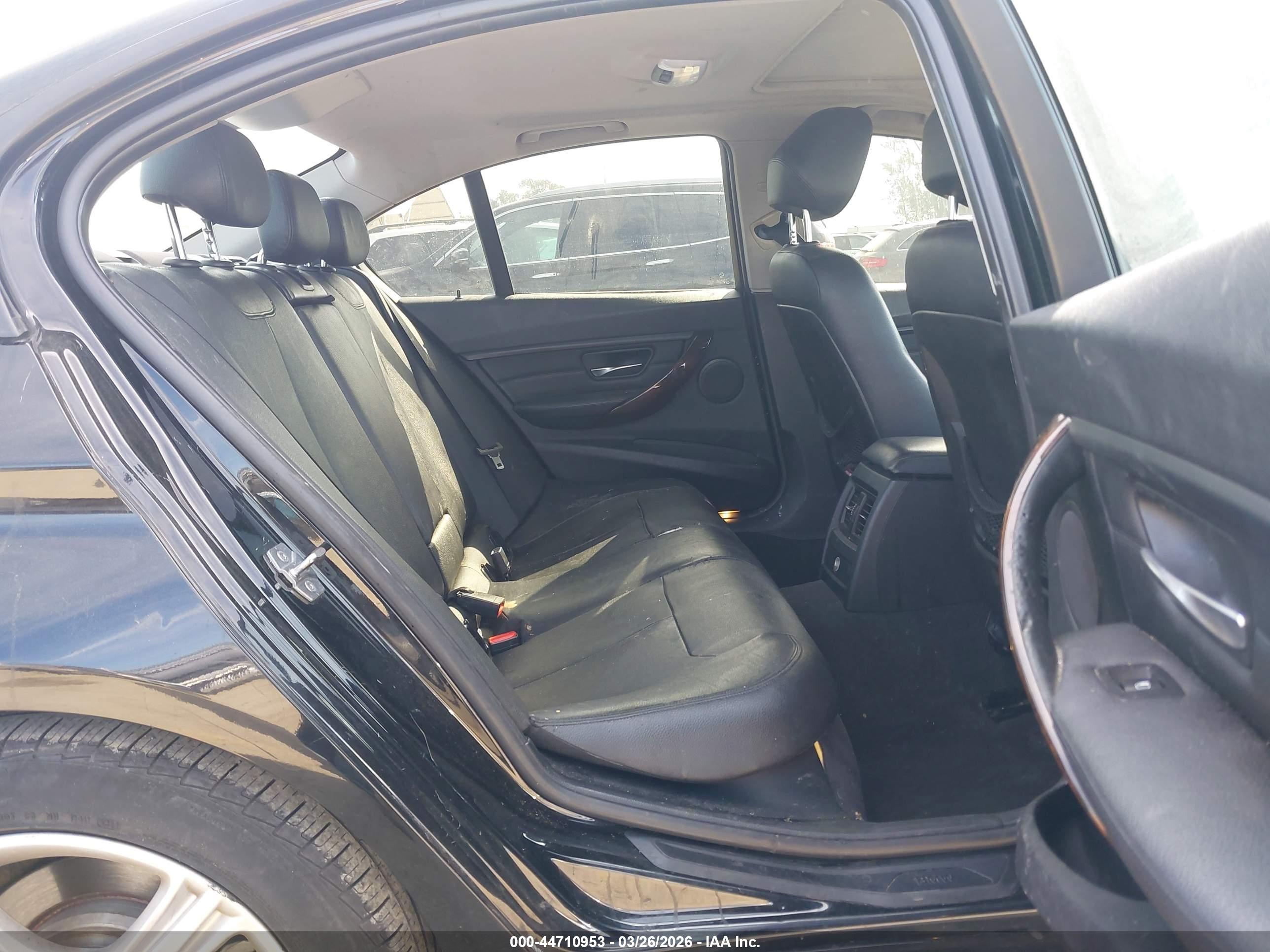 BMW 328I image 8