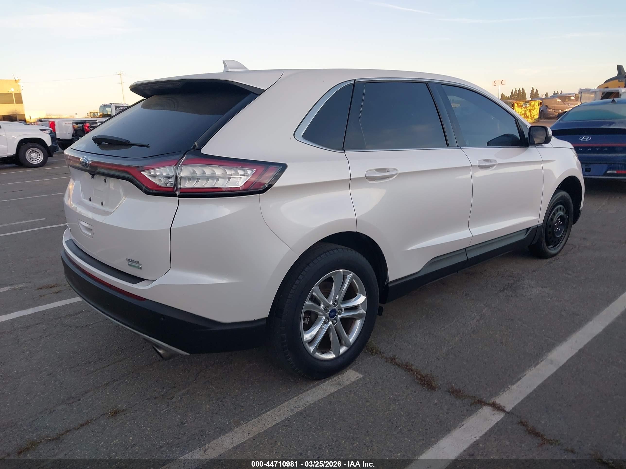 FORD EDGE image 4