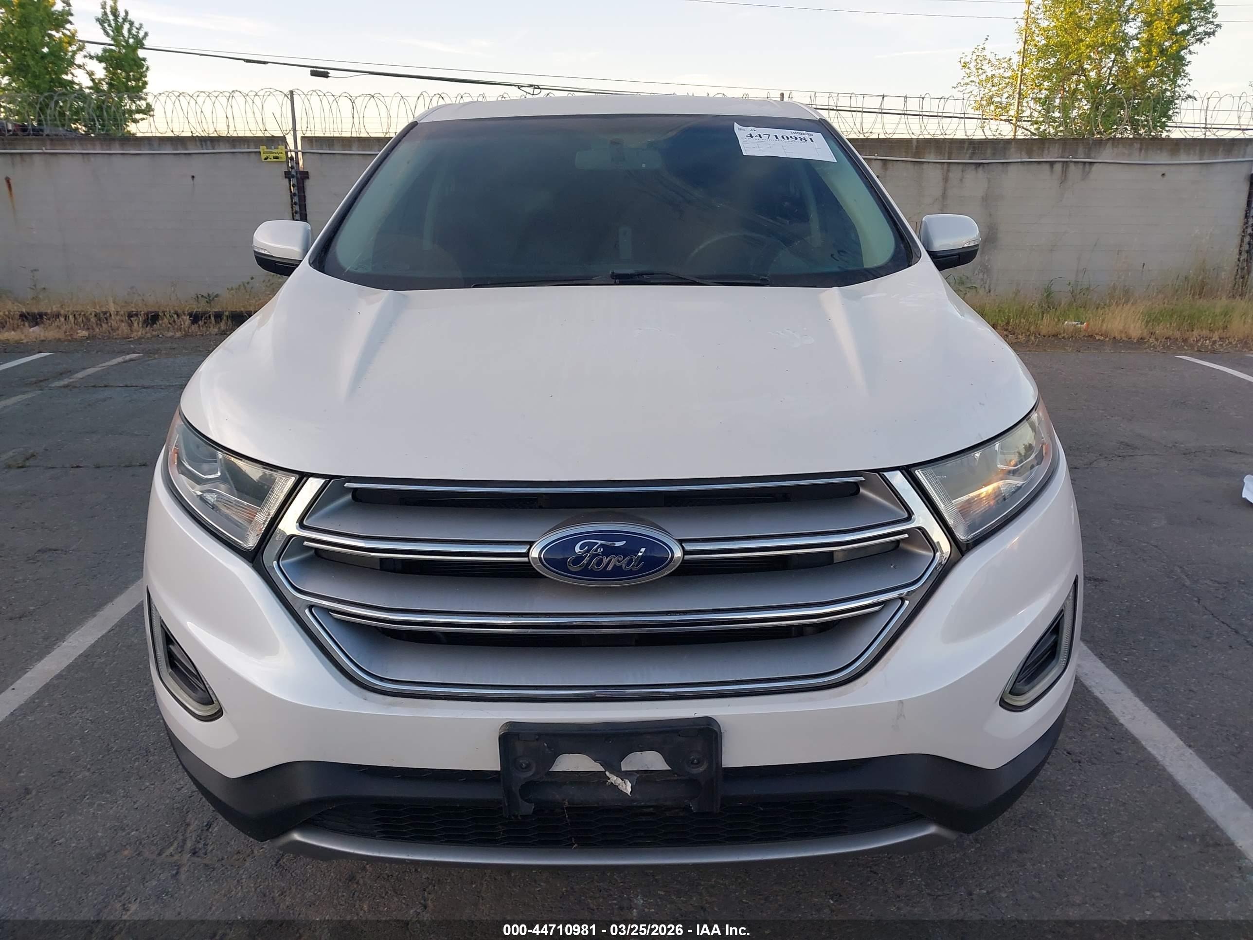 FORD EDGE image 6