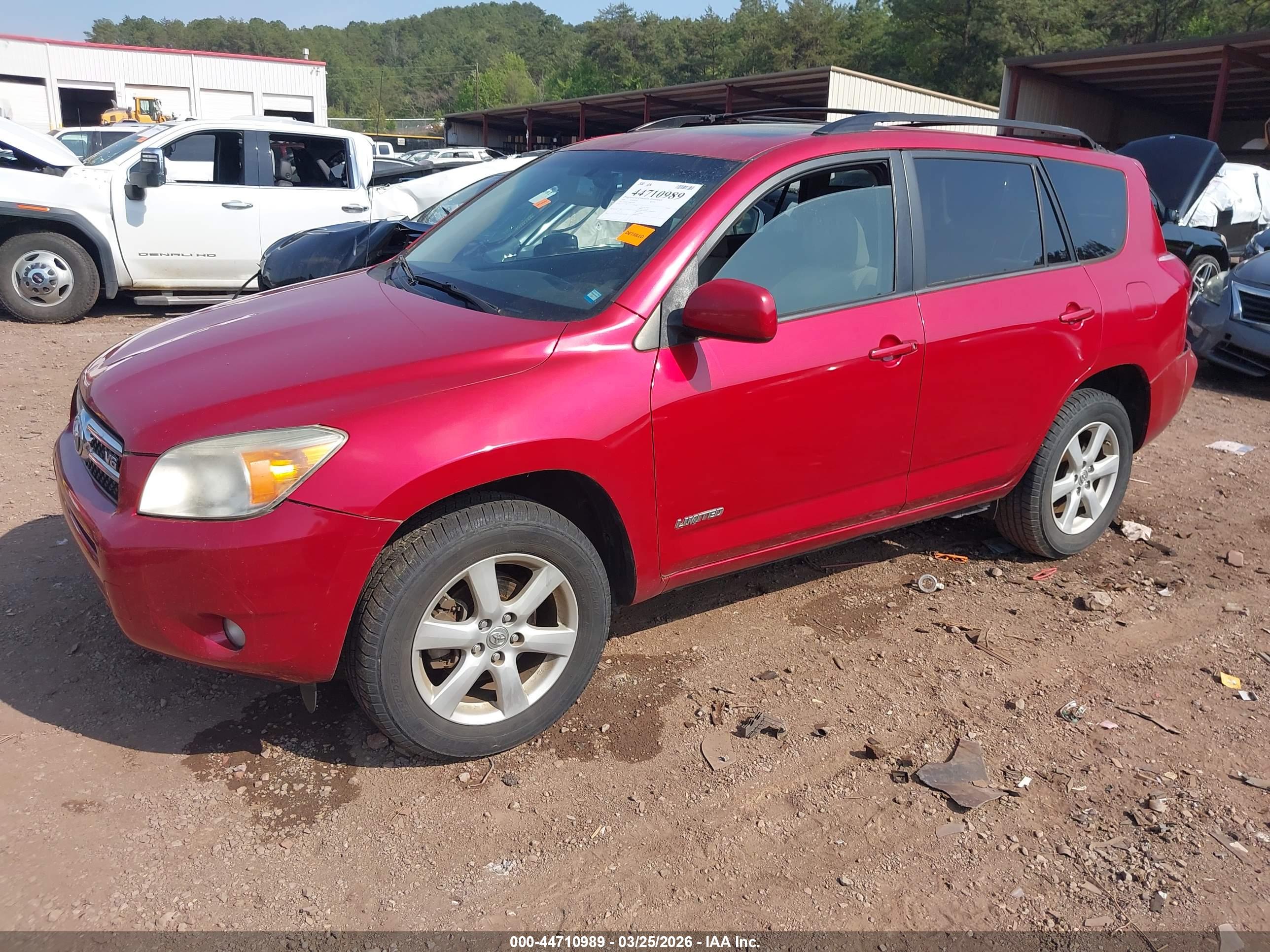 TOYOTA RAV4 image 2