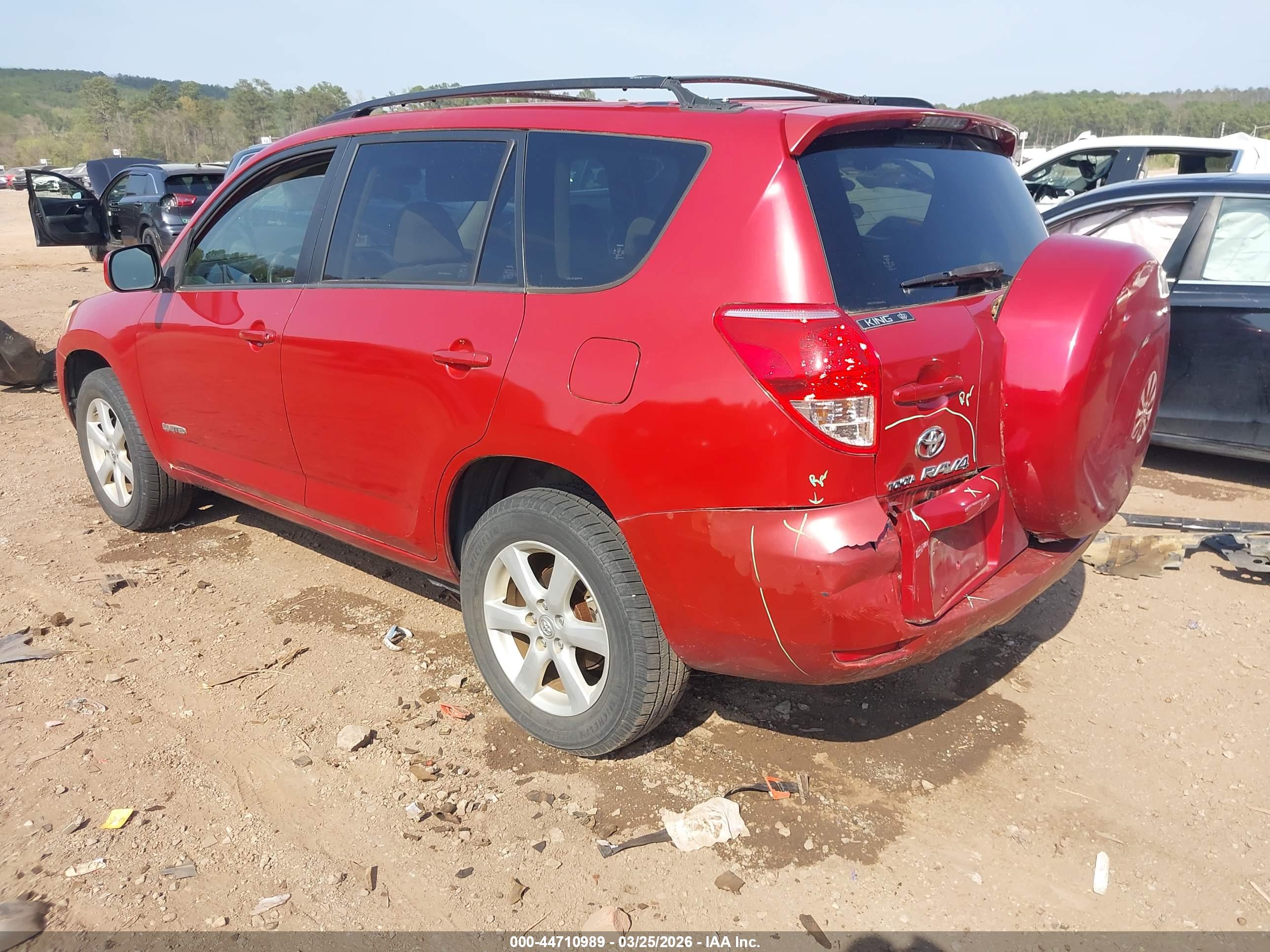 TOYOTA RAV4 image 3