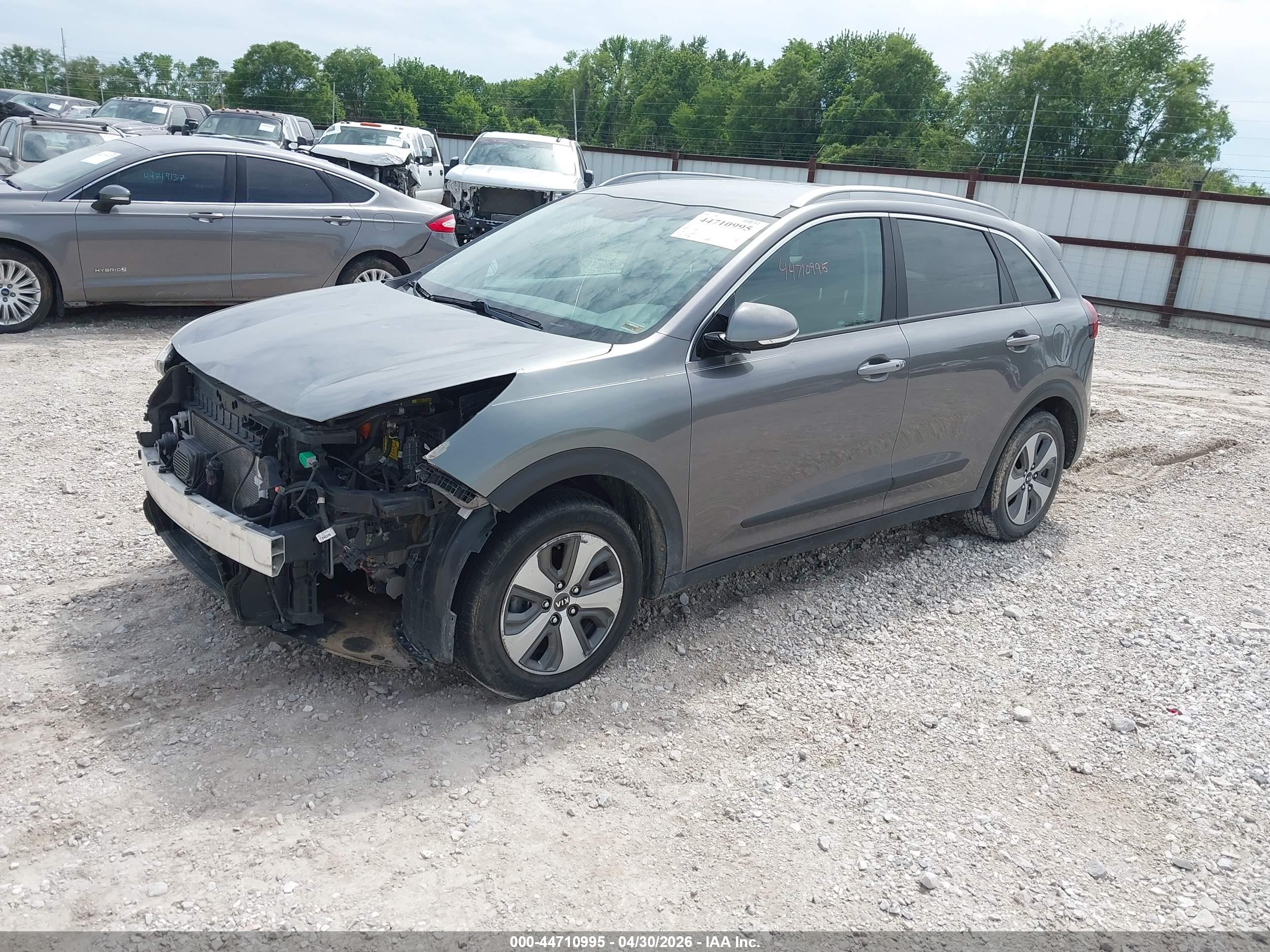 KIA NIRO image 2