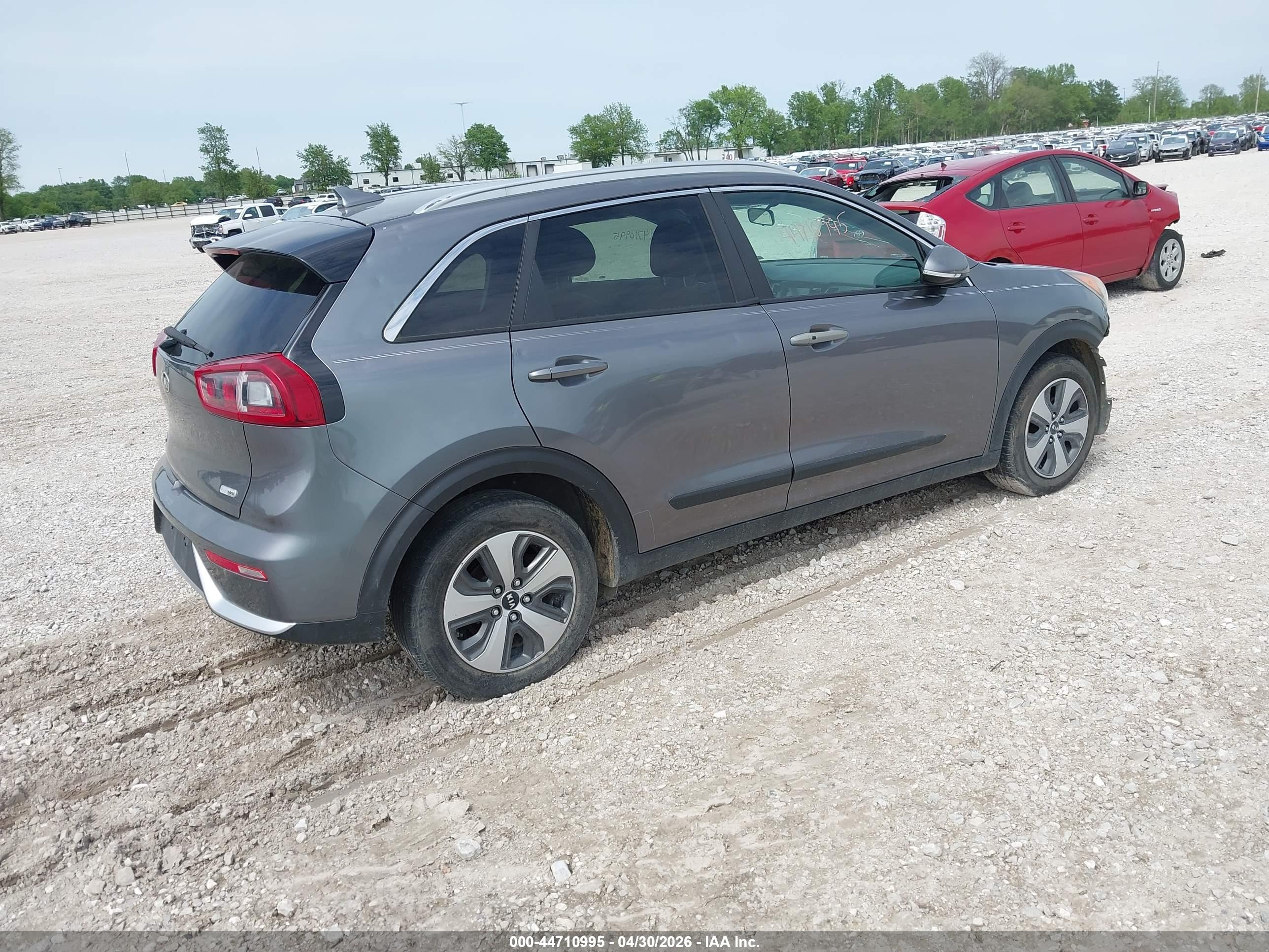 KIA NIRO image 4