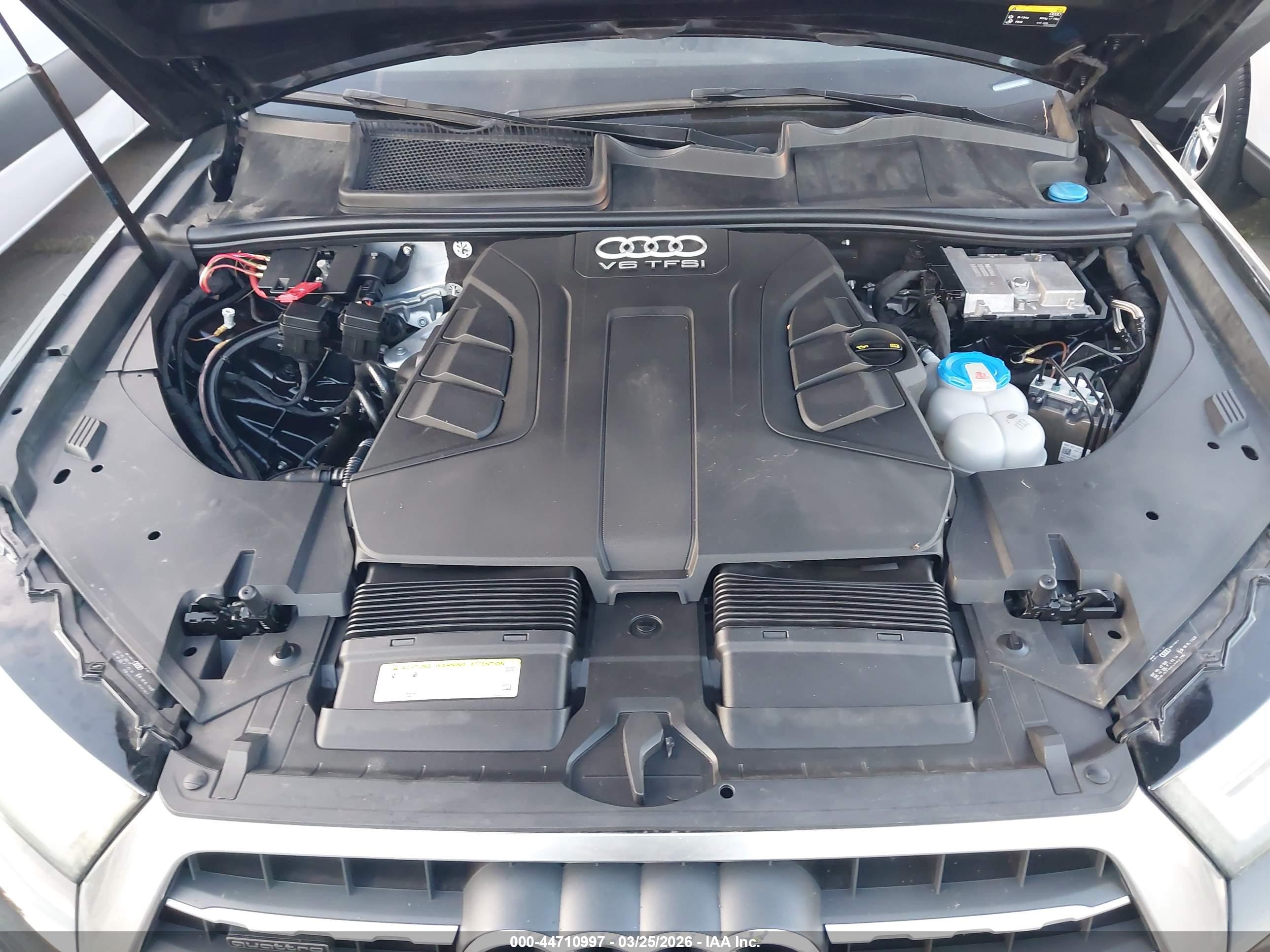 AUDI Q7 image 10