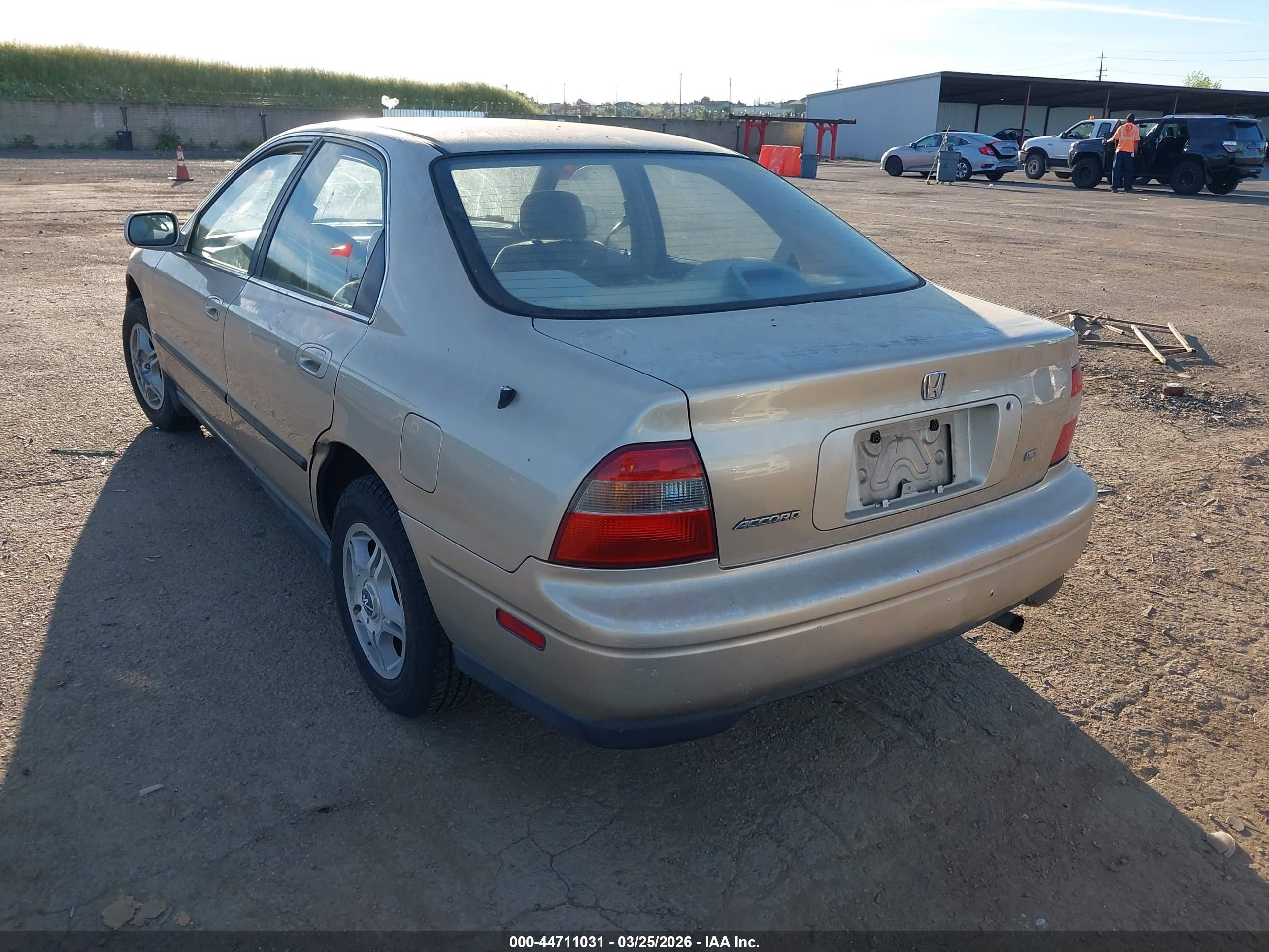 HONDA ACCORD image 3