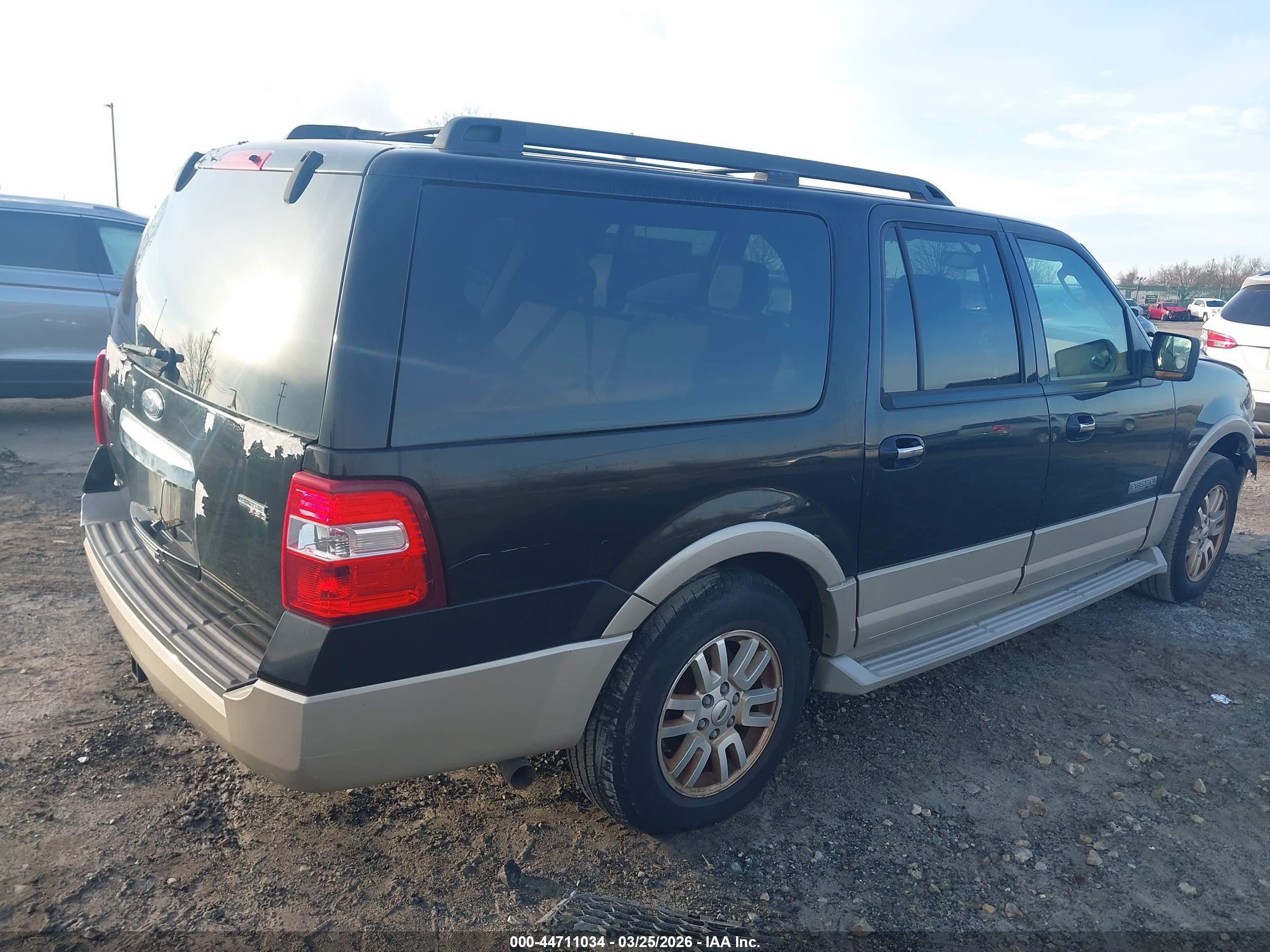 FORD EXPEDITION image 4