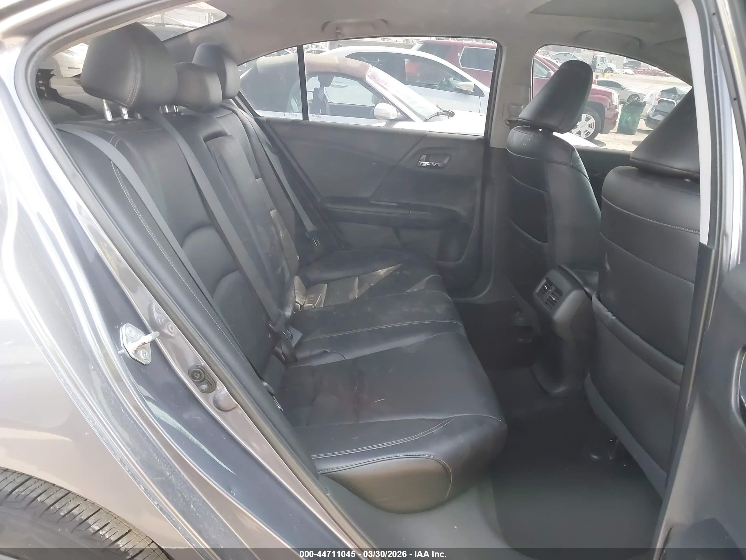 HONDA ACCORD image 8