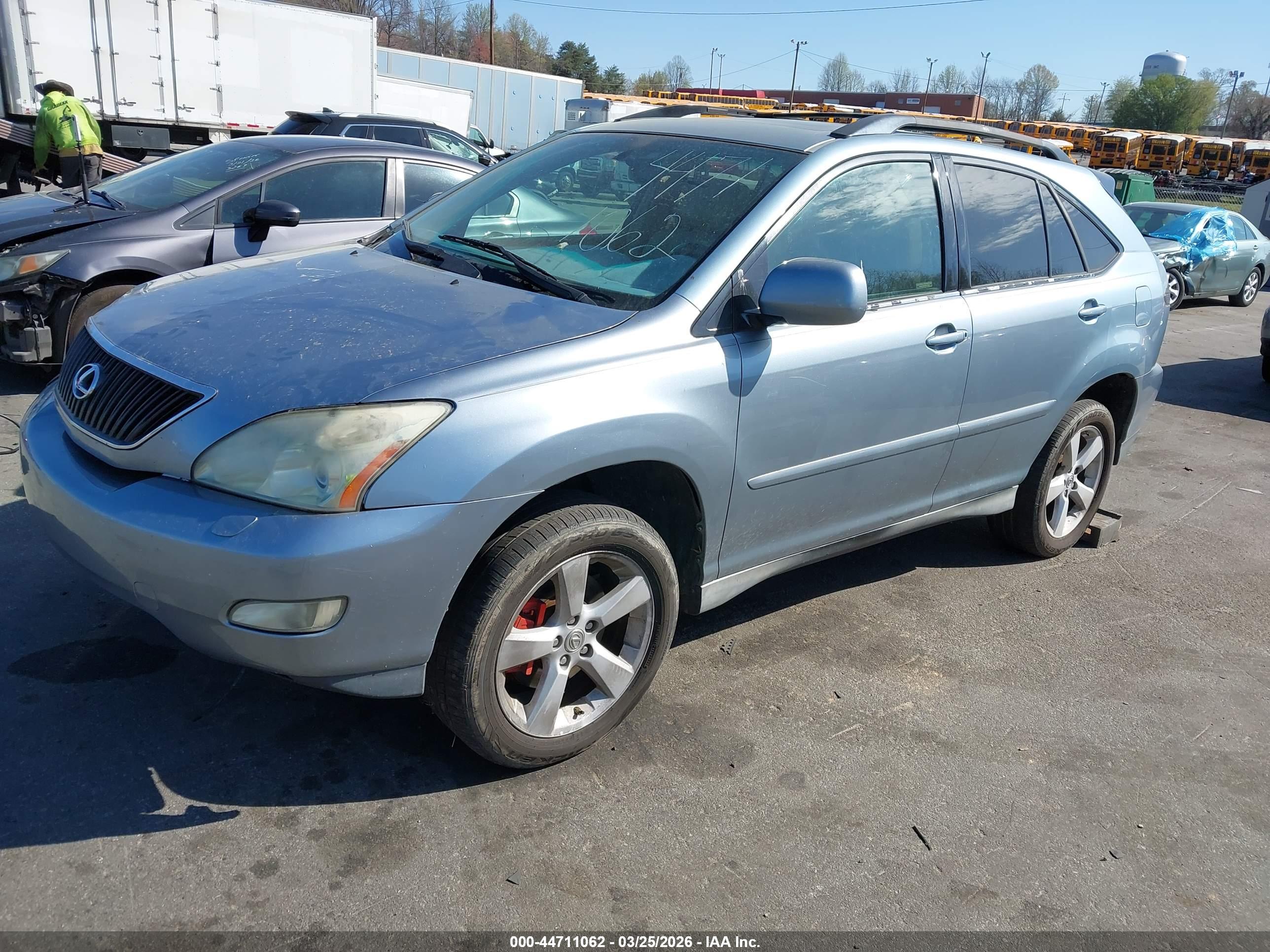 LEXUS RX image 2