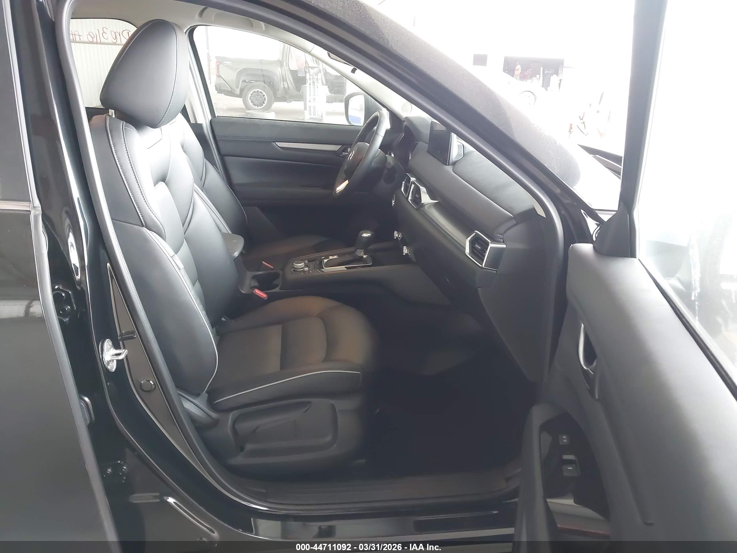 MAZDA CX-5 image 5