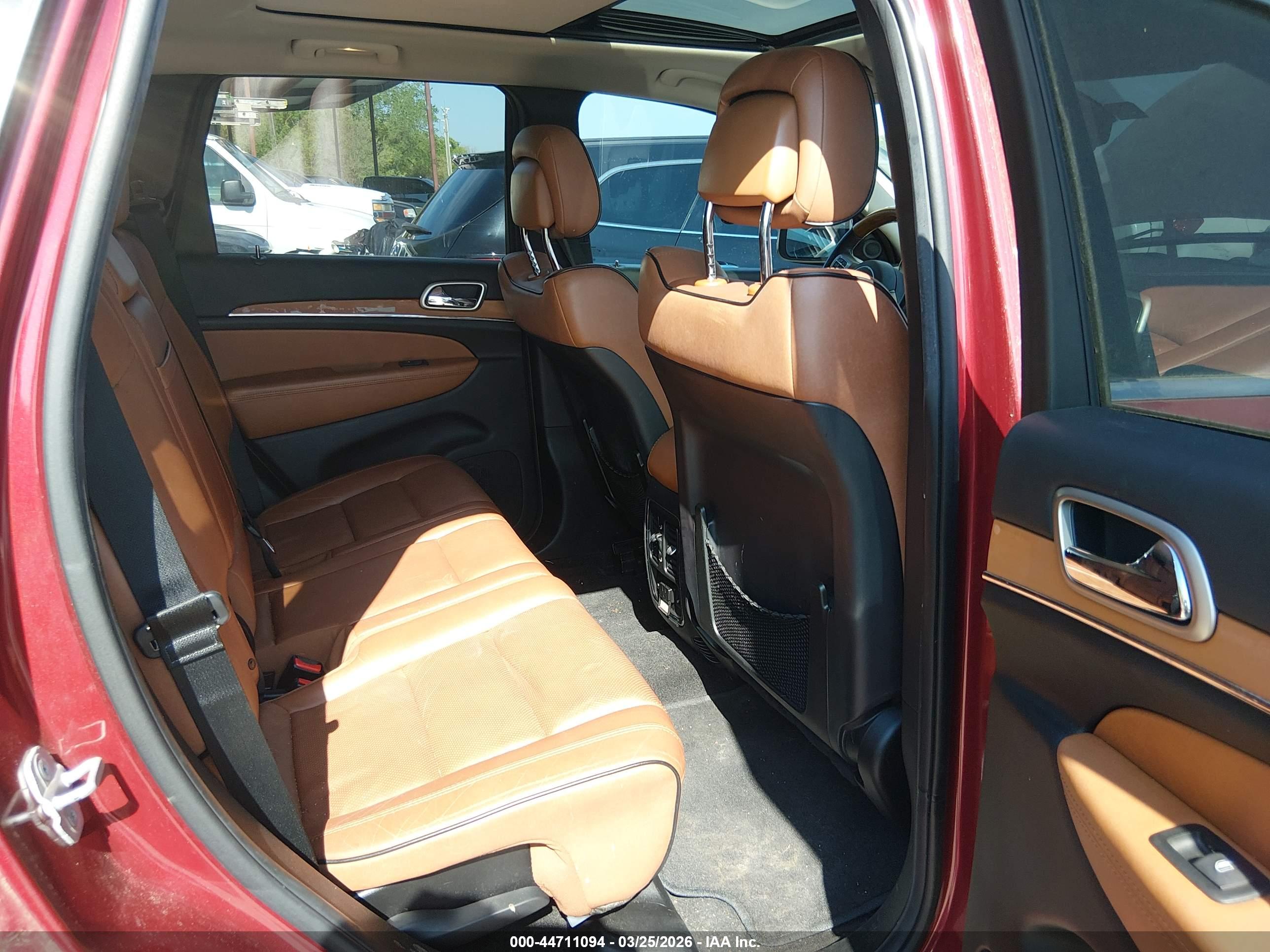 JEEP GRAND image 8