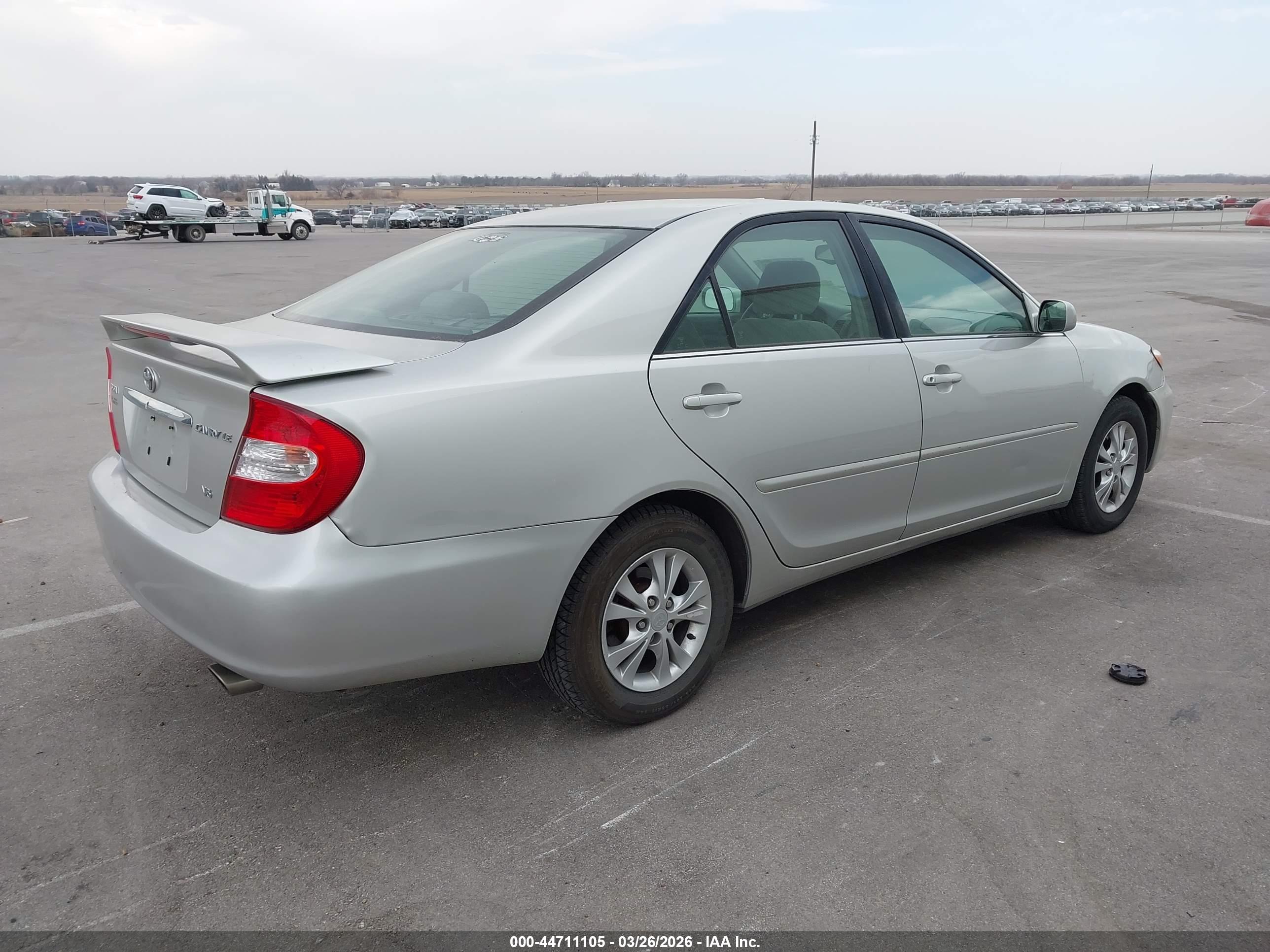 TOYOTA CAMRY image 4