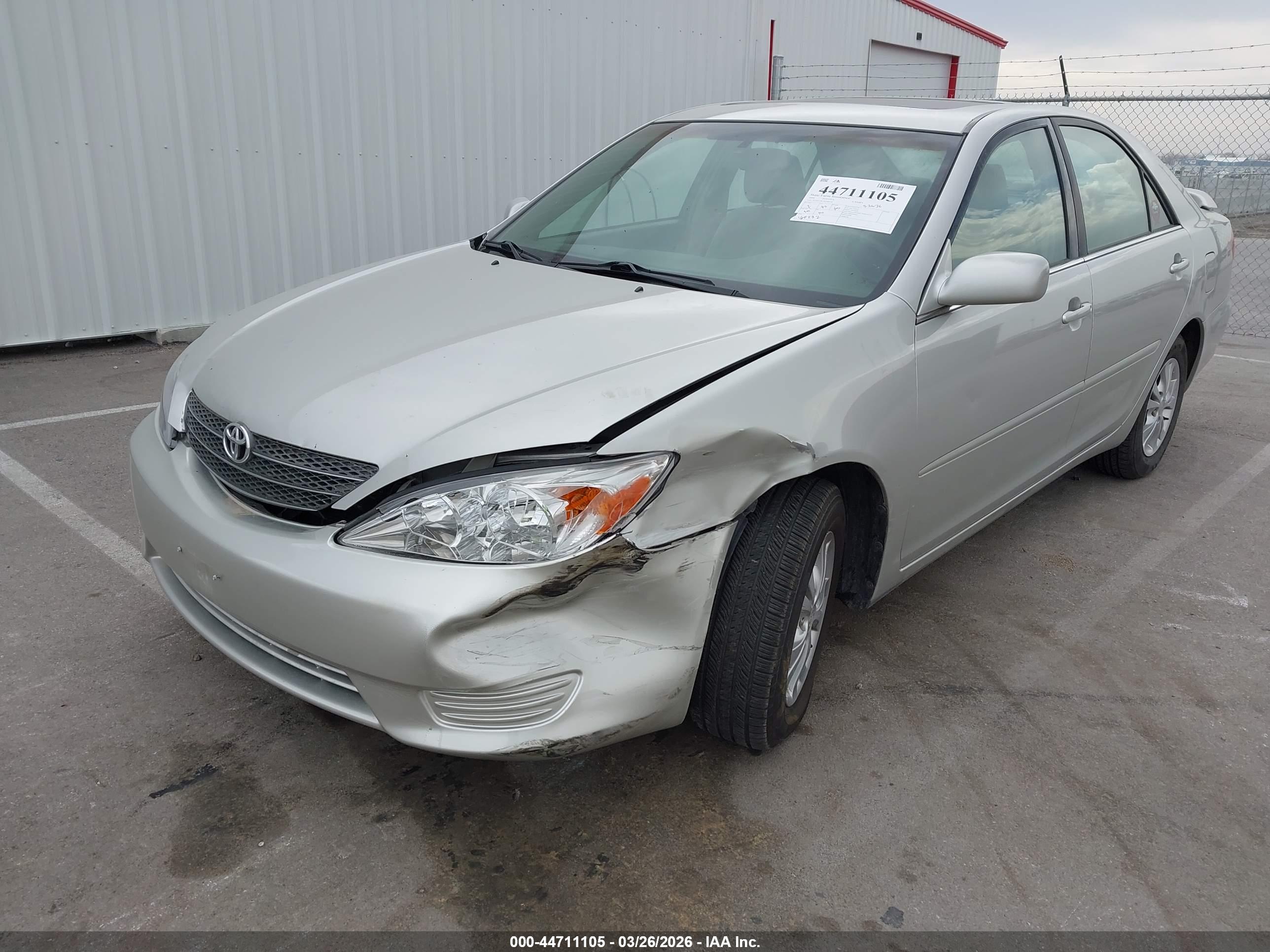 TOYOTA CAMRY image 6