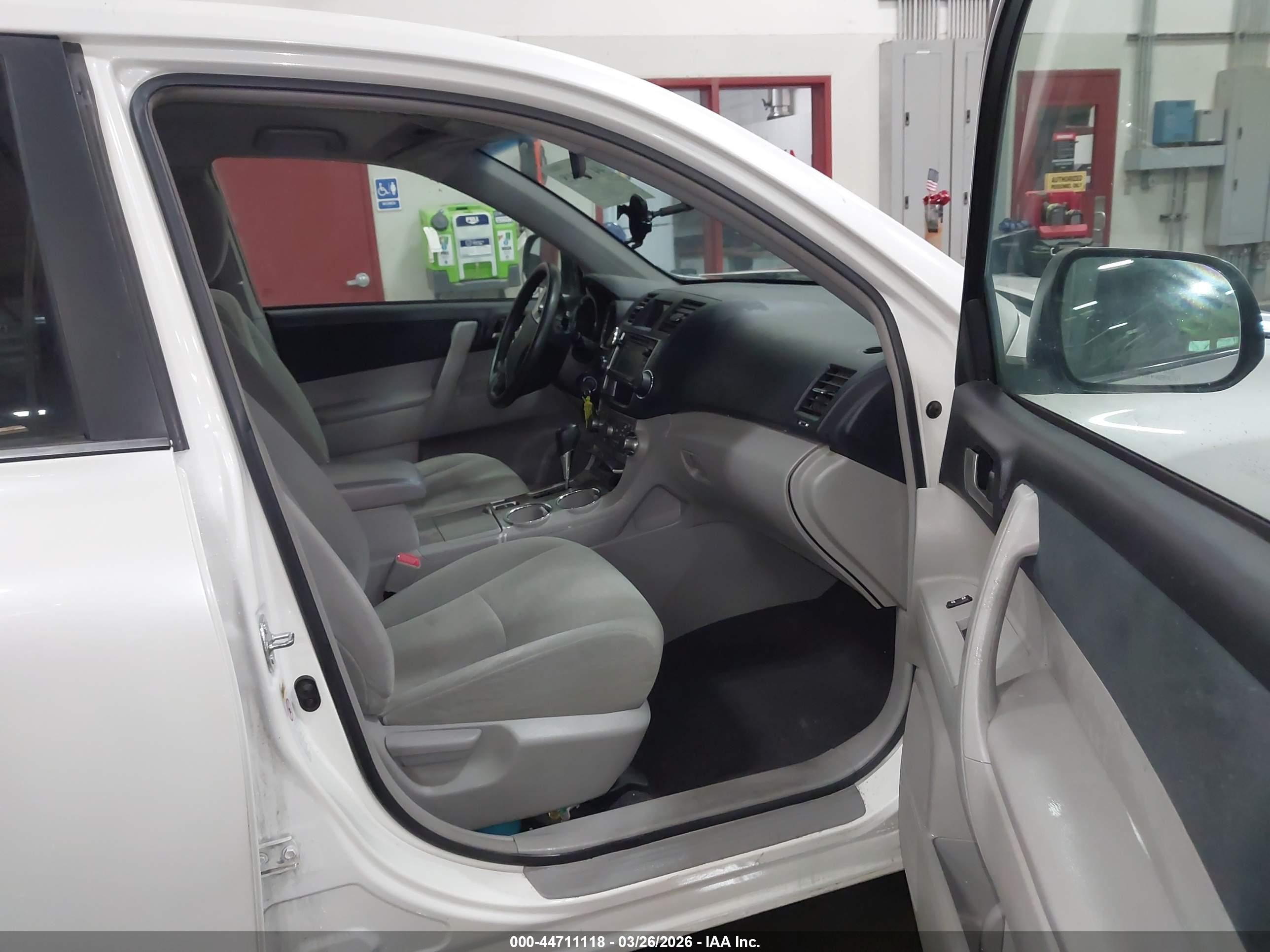 TOYOTA HIGHLANDER image 5