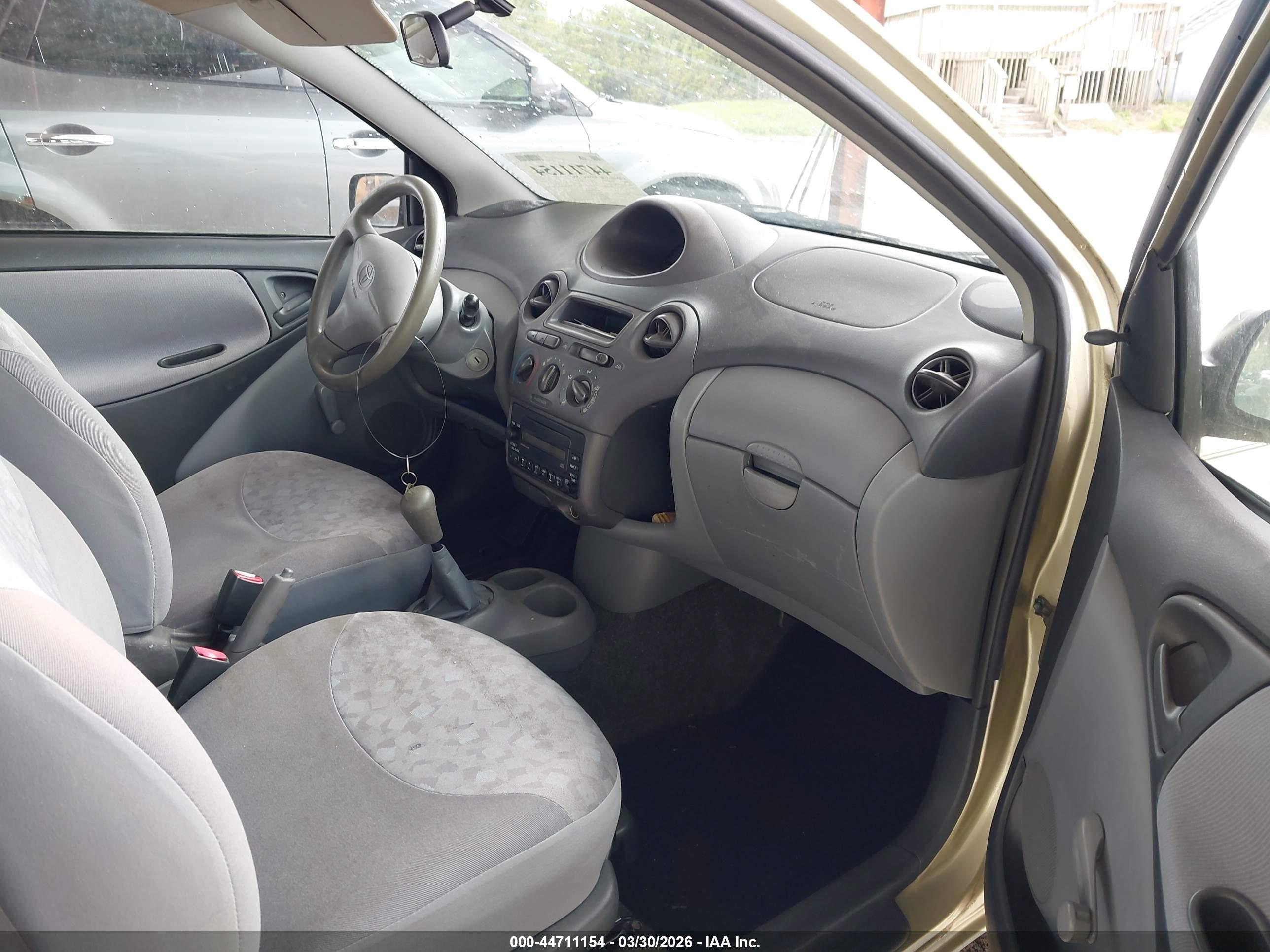 TOYOTA ECHO image 5