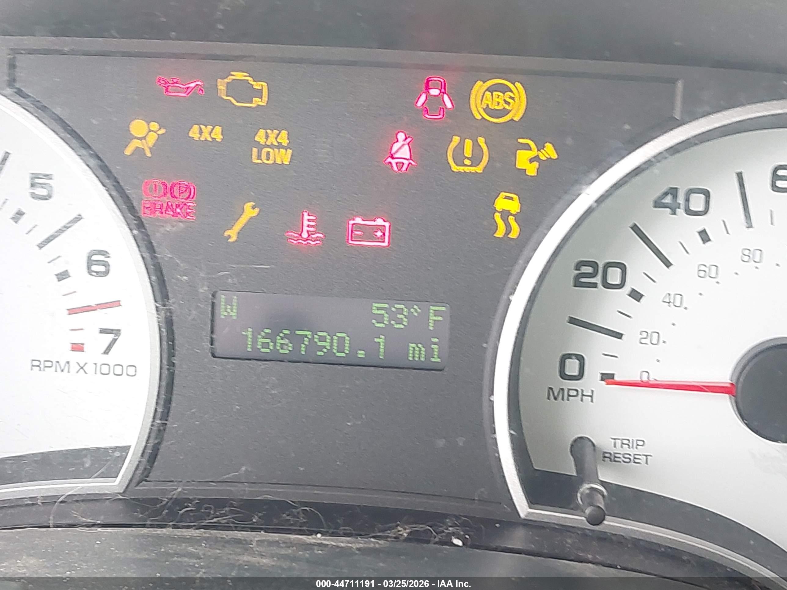 FORD EXPLORER image 7
