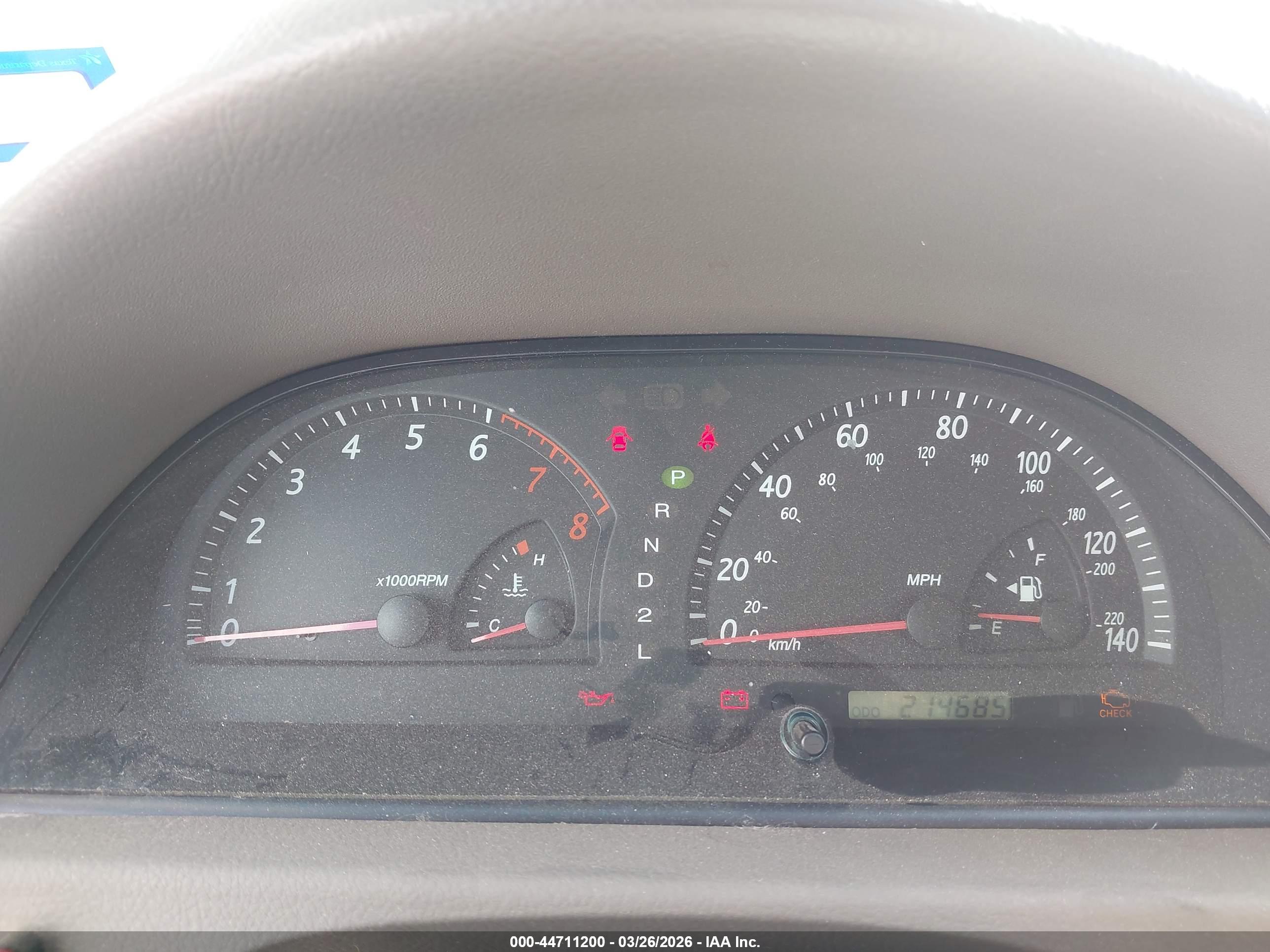 TOYOTA CAMRY image 7