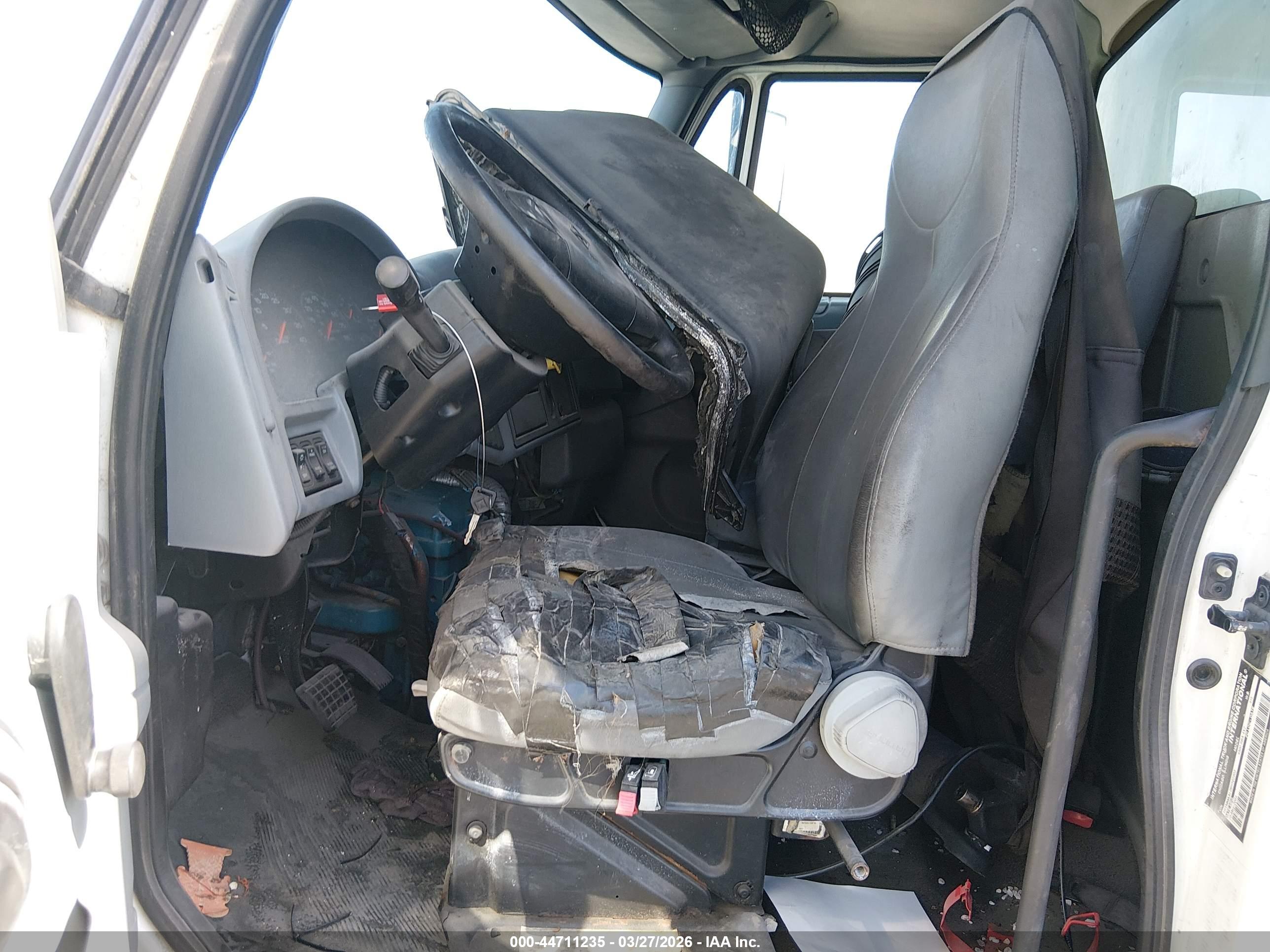 INTERNATIONAL 4000 image 8