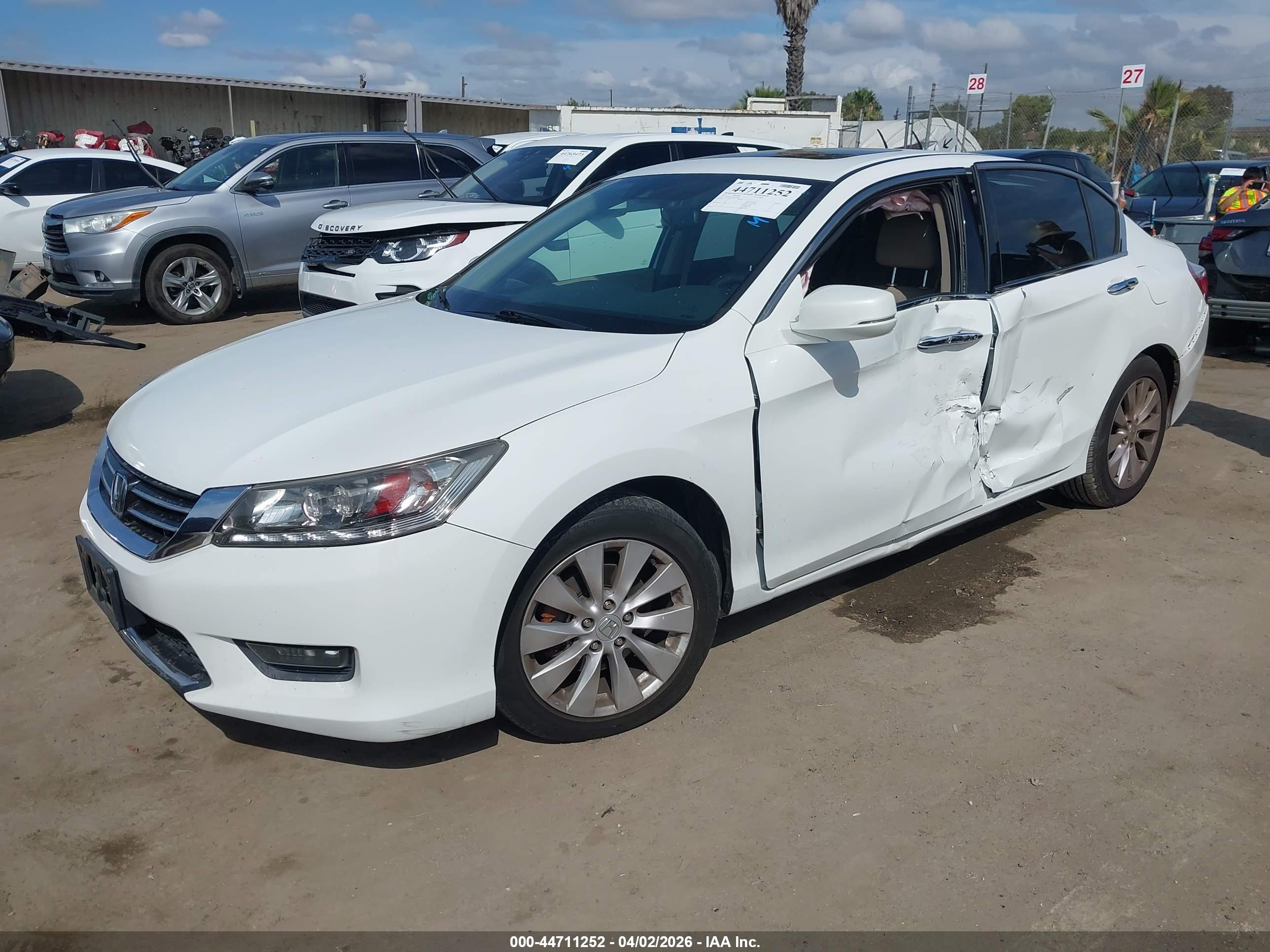 HONDA ACCORD image 2