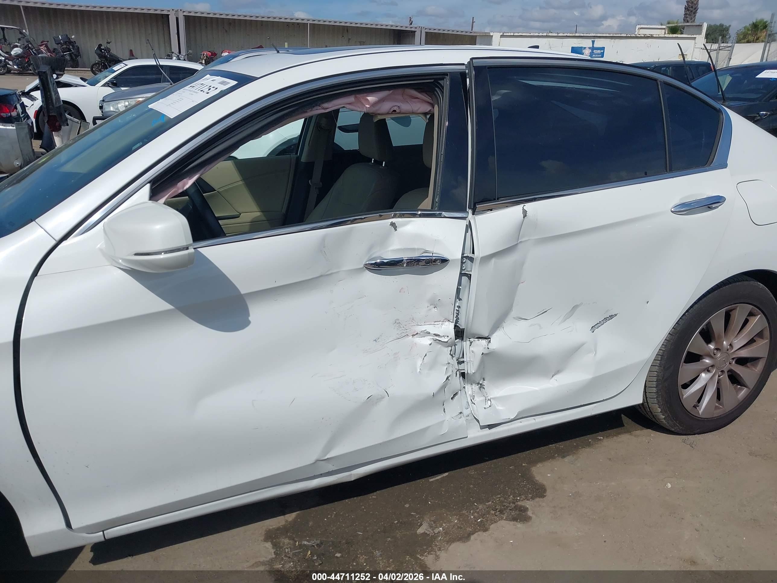 HONDA ACCORD image 6