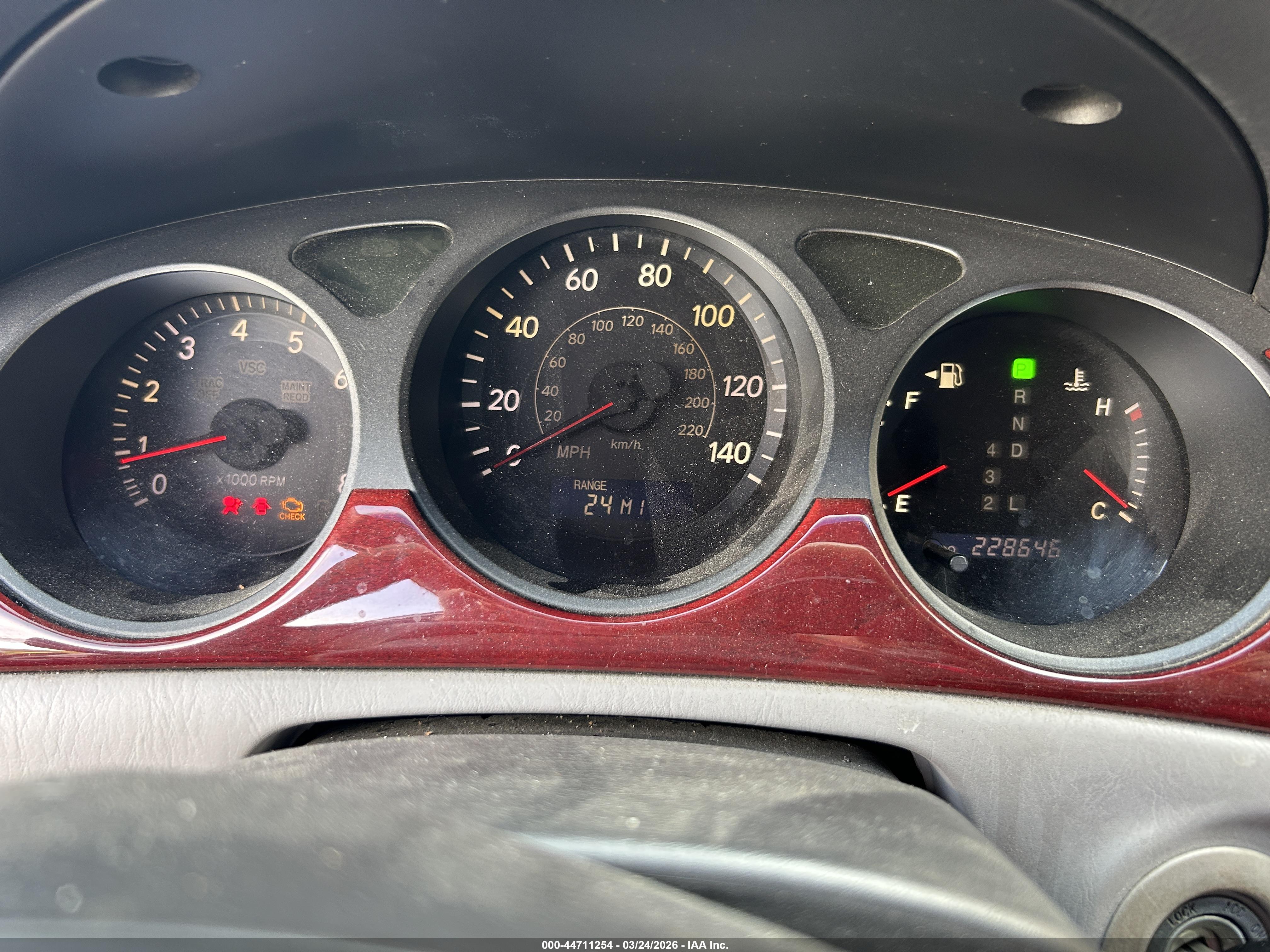 LEXUS ES image 7
