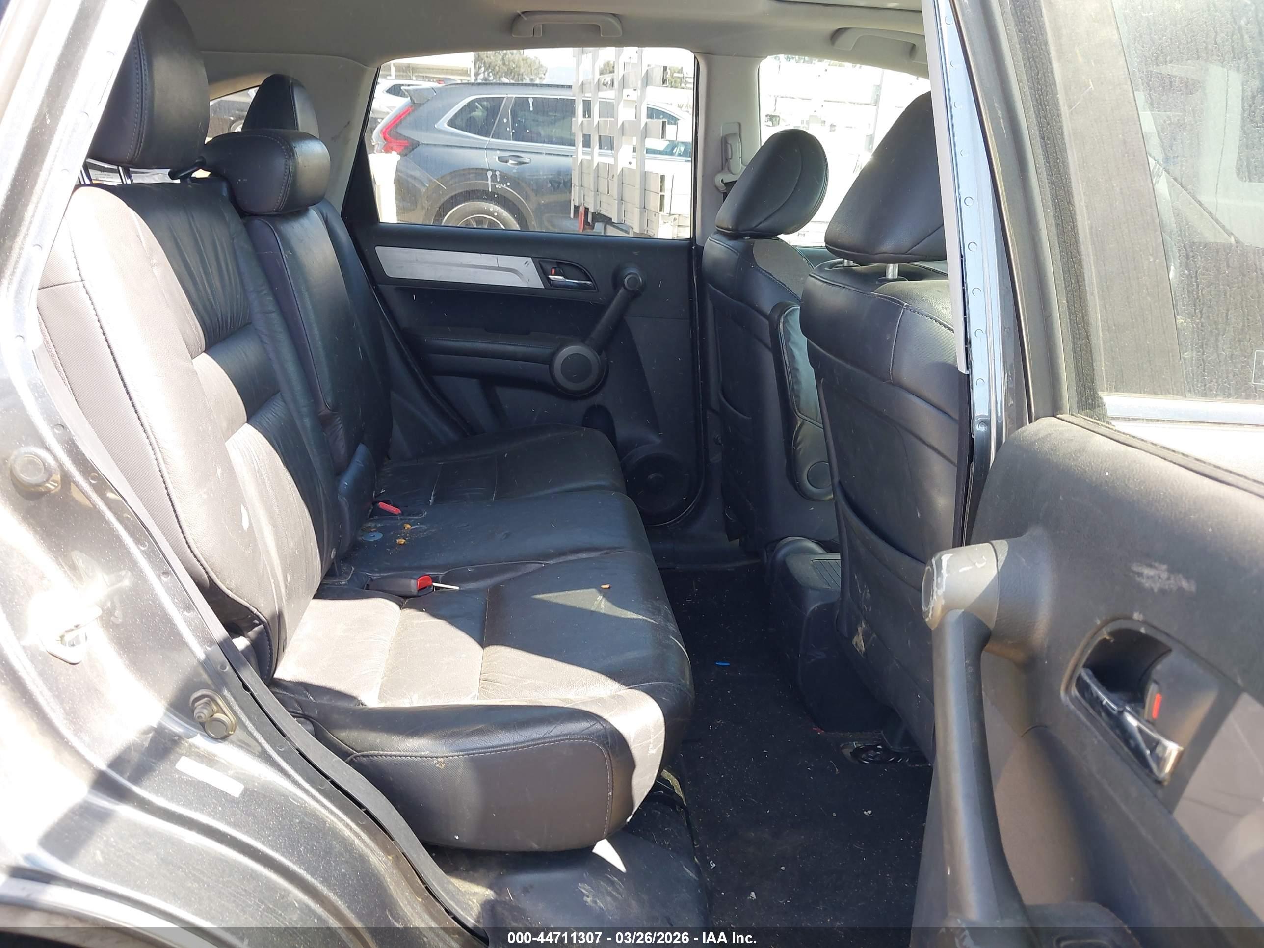 HONDA CR-V image 8